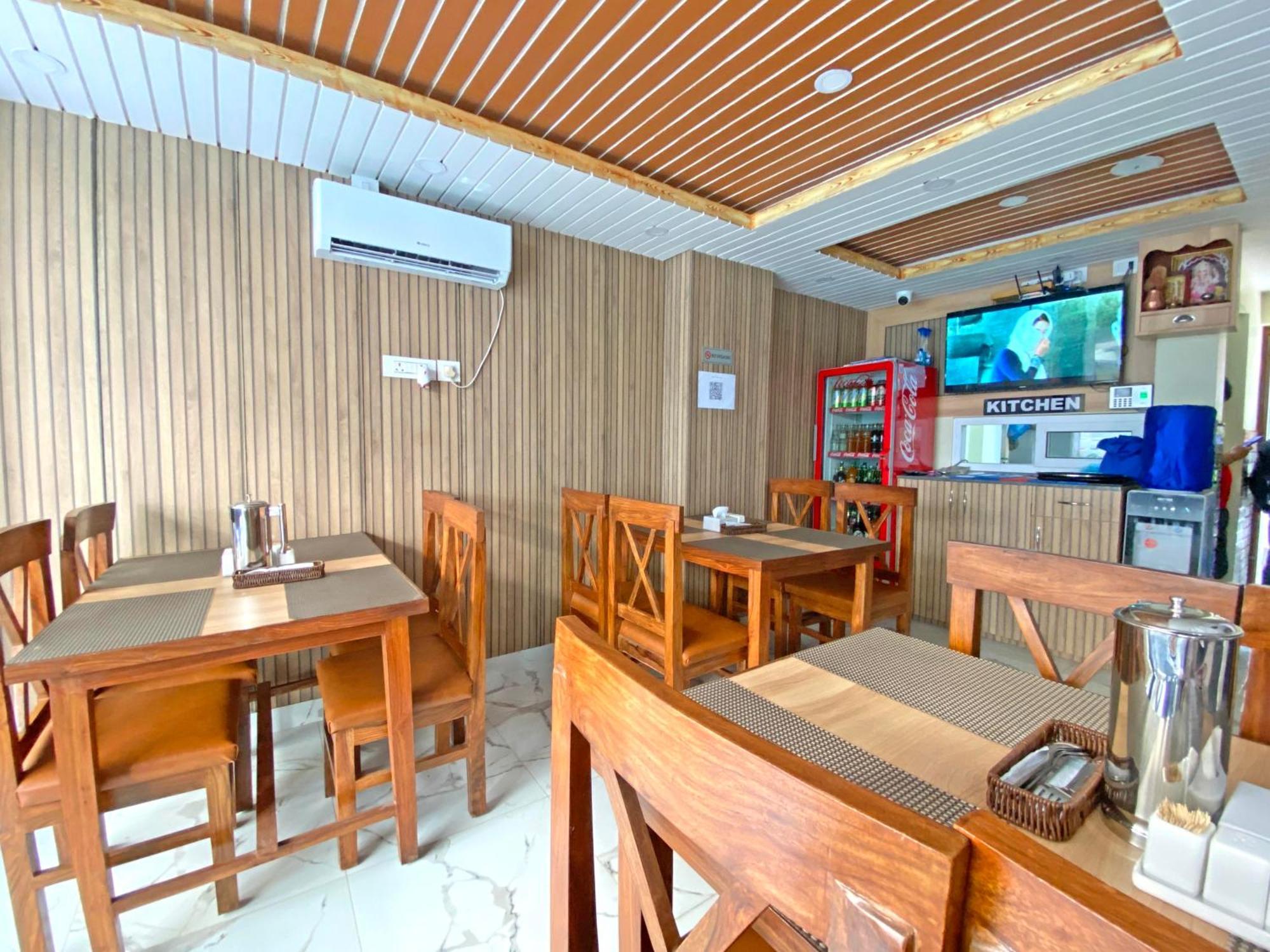 Hotel Lumbini Airport 3*