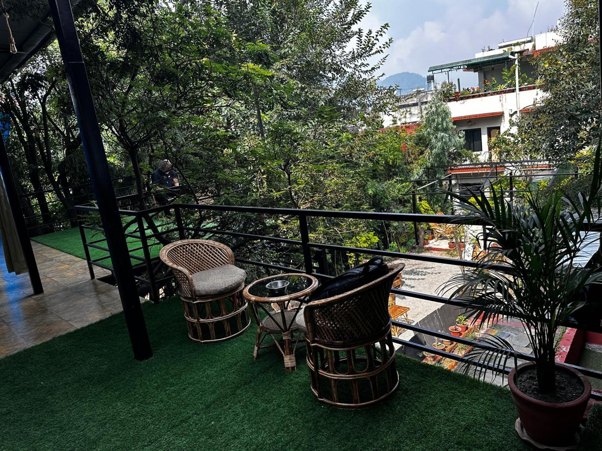 Institute Of Natural Medicine , Yoga & Therapy *