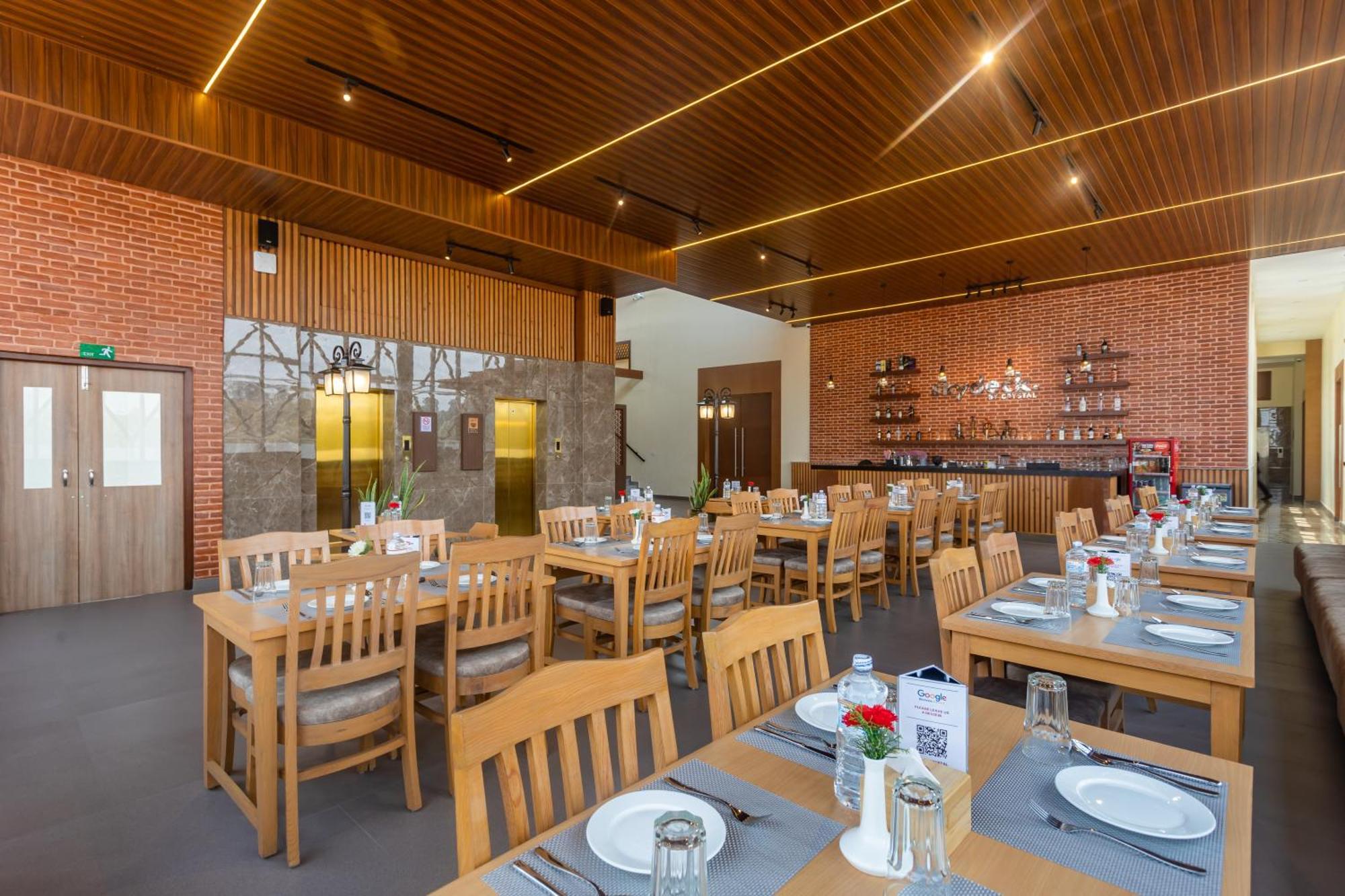 Crystal Pashupati Hotel 4*