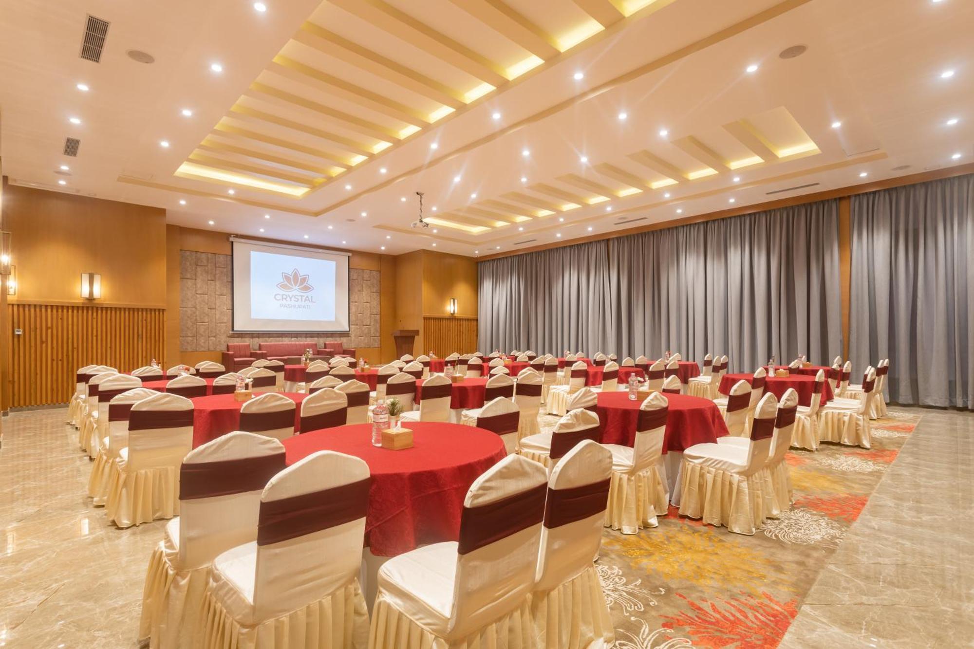 Crystal Pashupati Hotel 4*
