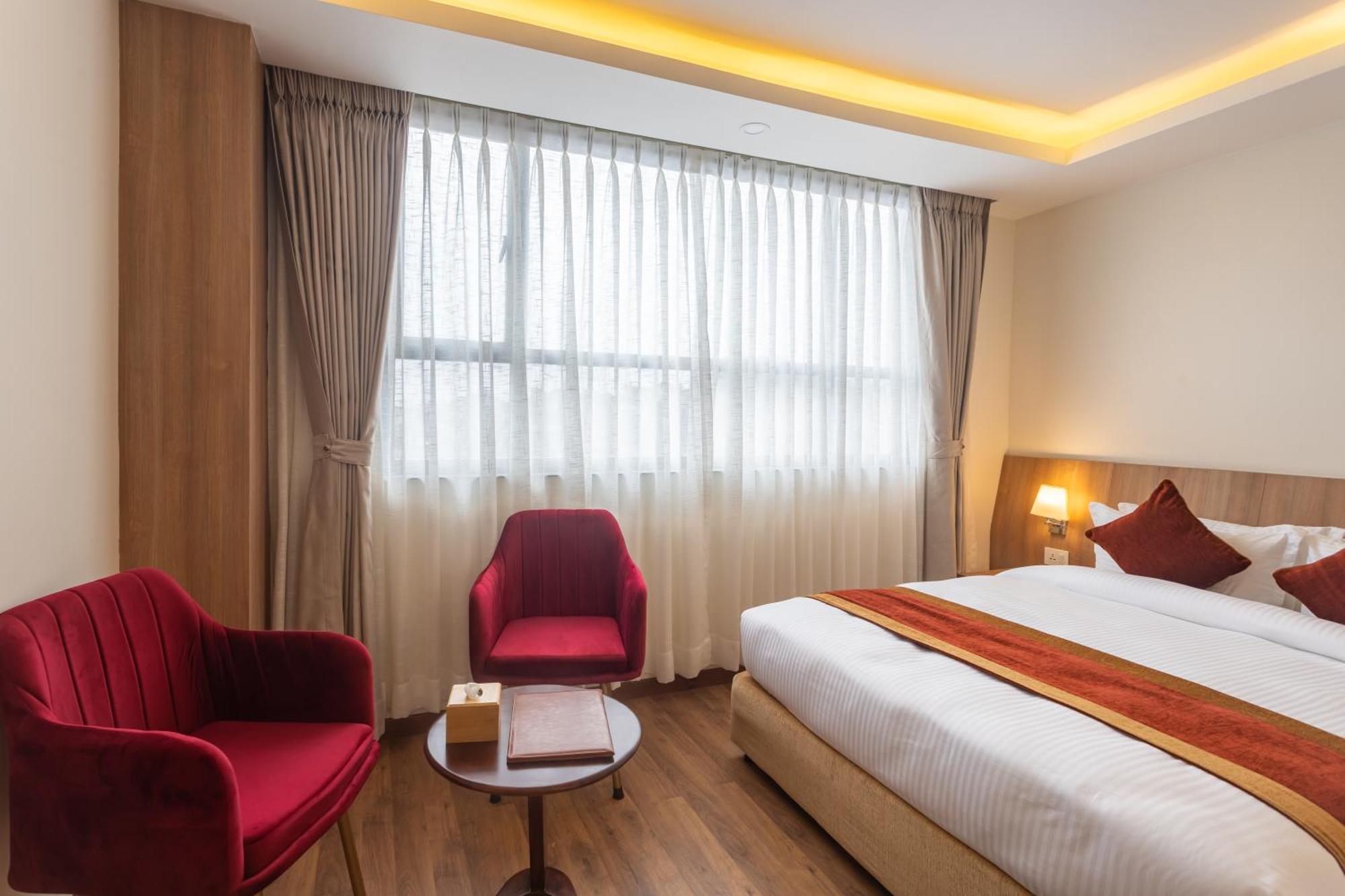 Crystal Pashupati Hotel 4*