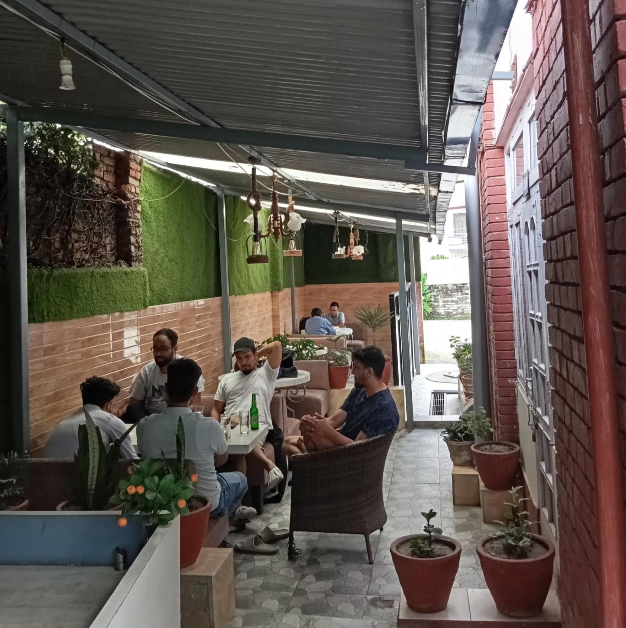 Kusum Hotel