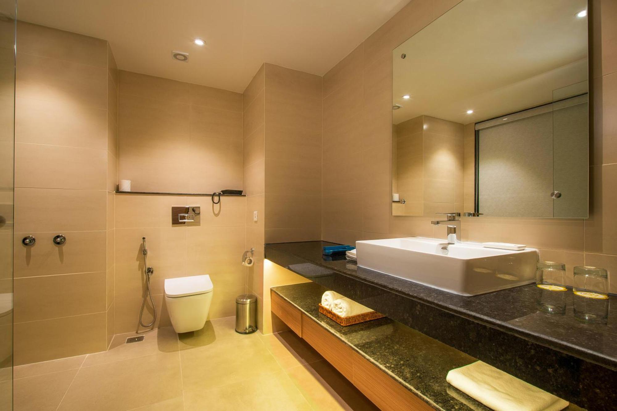 Western Hotel 4*