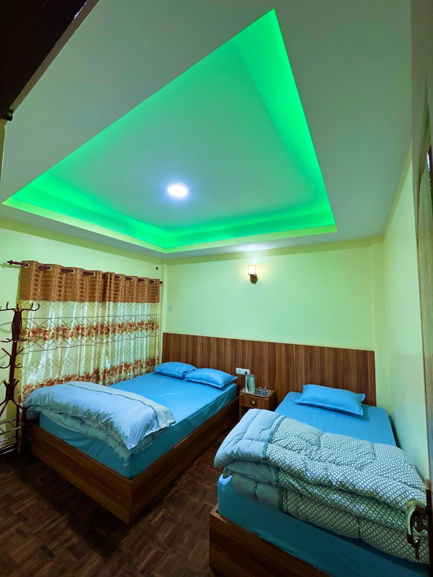 Dorje Homestay *