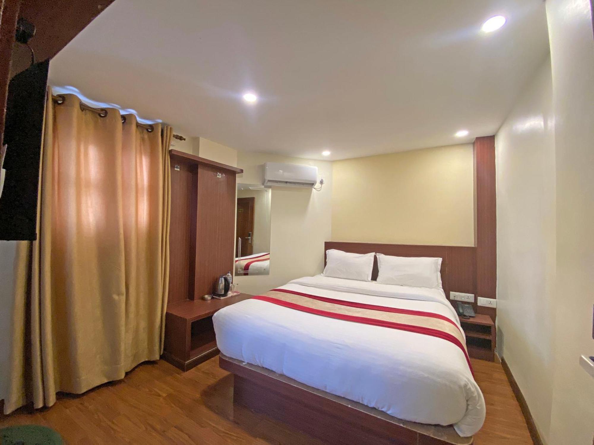 Dipjyoti Hotel
