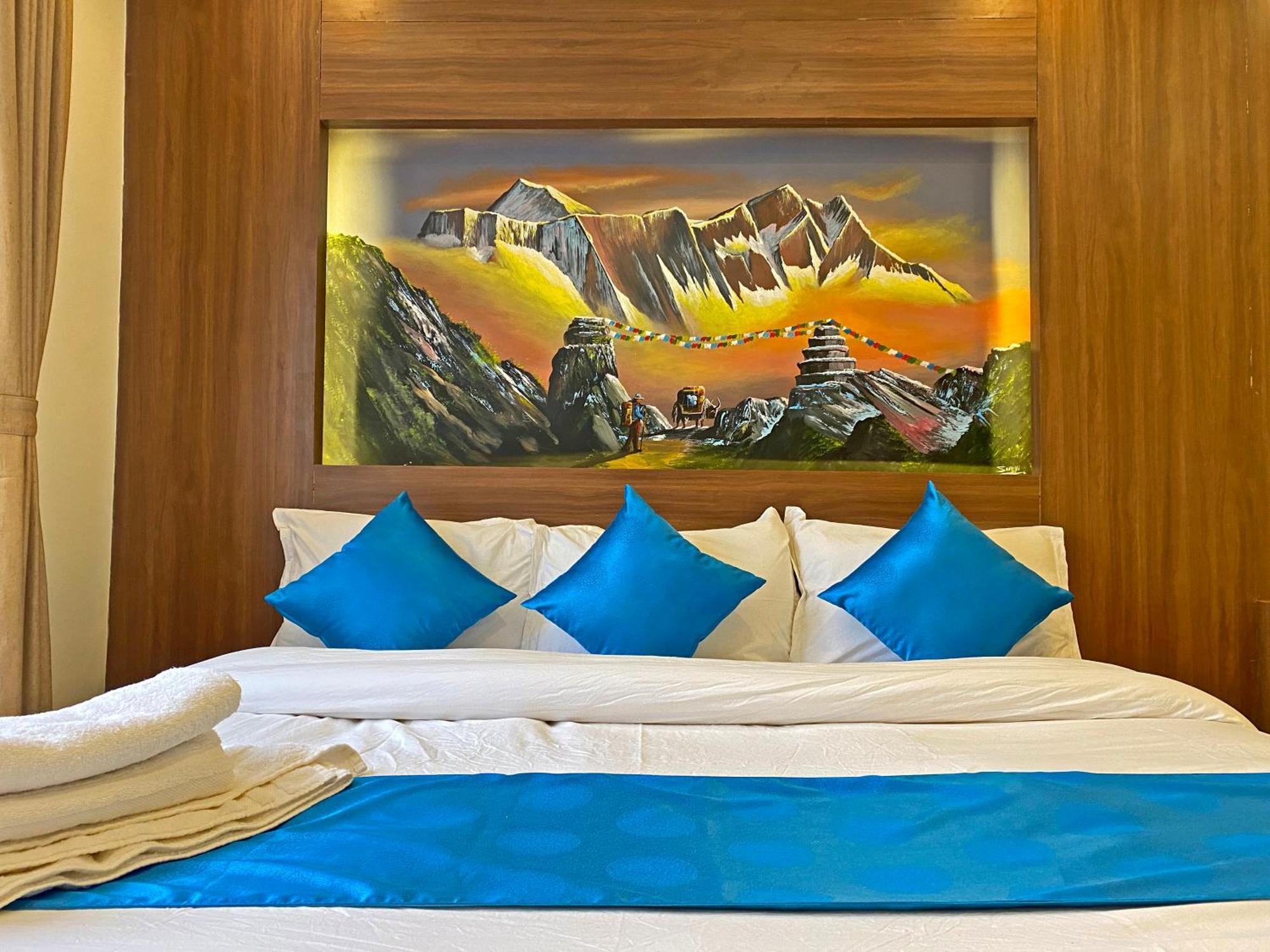 Dipjyoti Hotel 3*