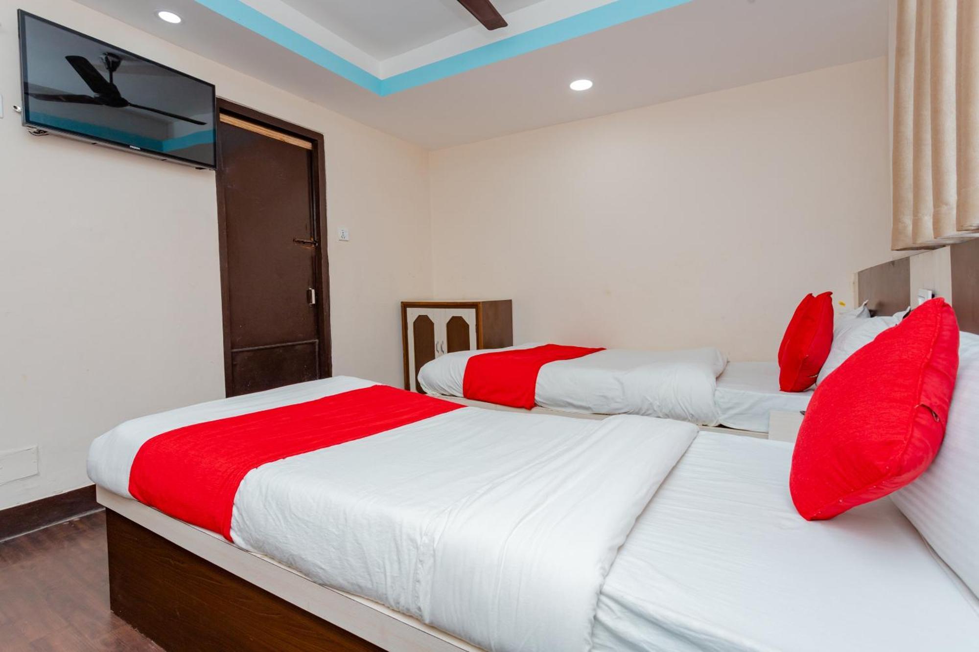 Oyo 811 New Pokhara Palace Kathmandu