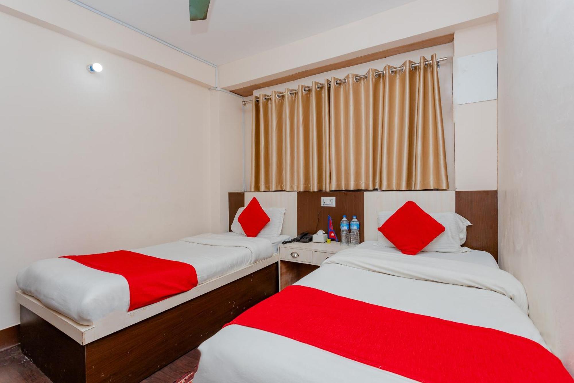Hotel Oyo 811 New Pokhara Palace Kathmandu
