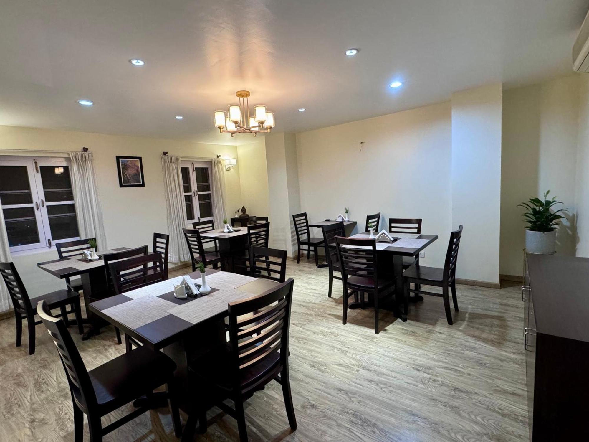 Hotel The Luxe Boutique 4*