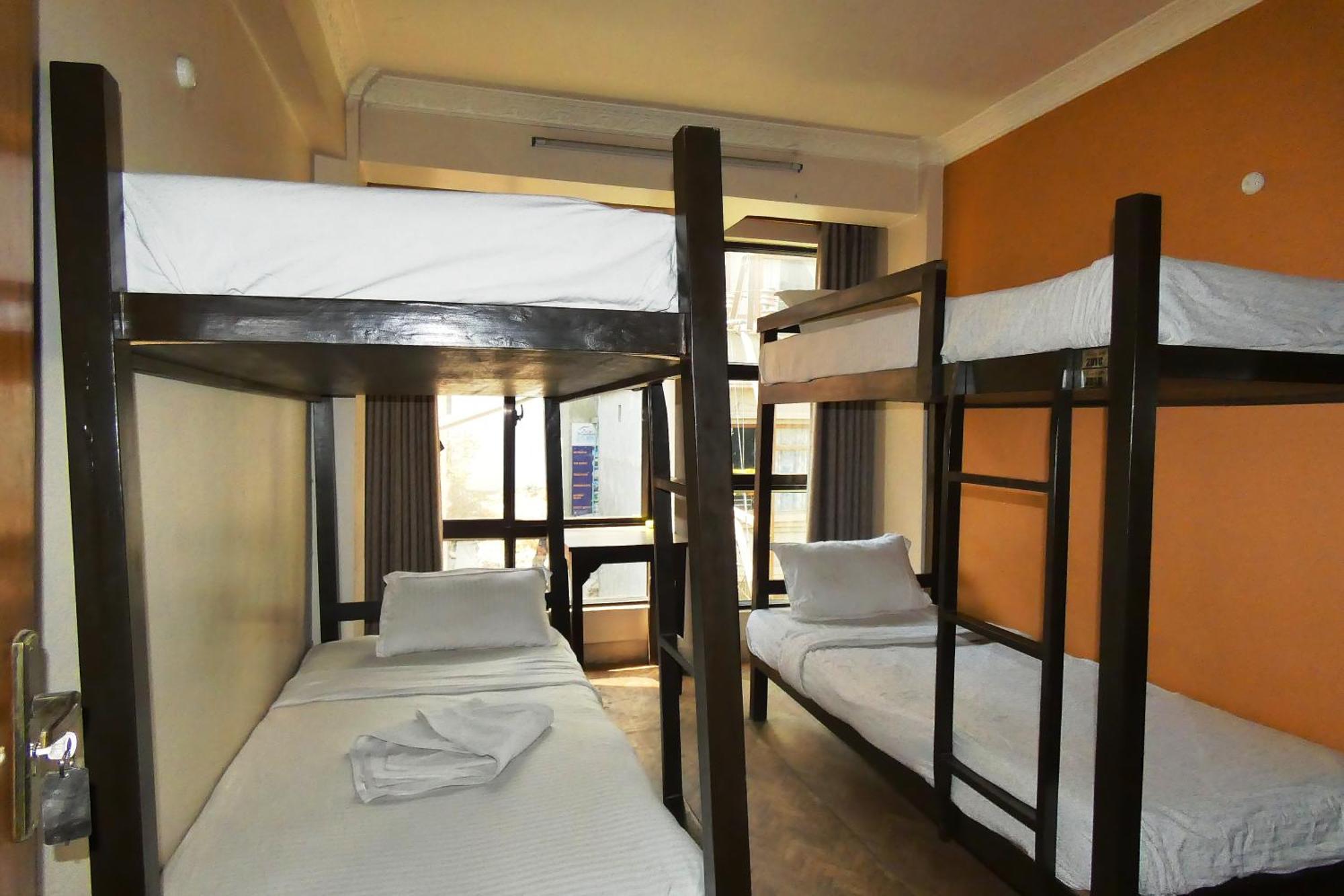 Bed & Breakfast Paradise *