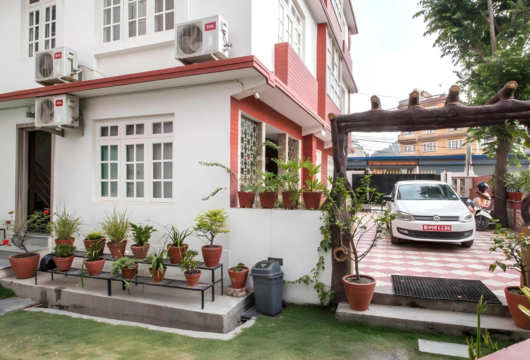 Hare Krishna House 3*