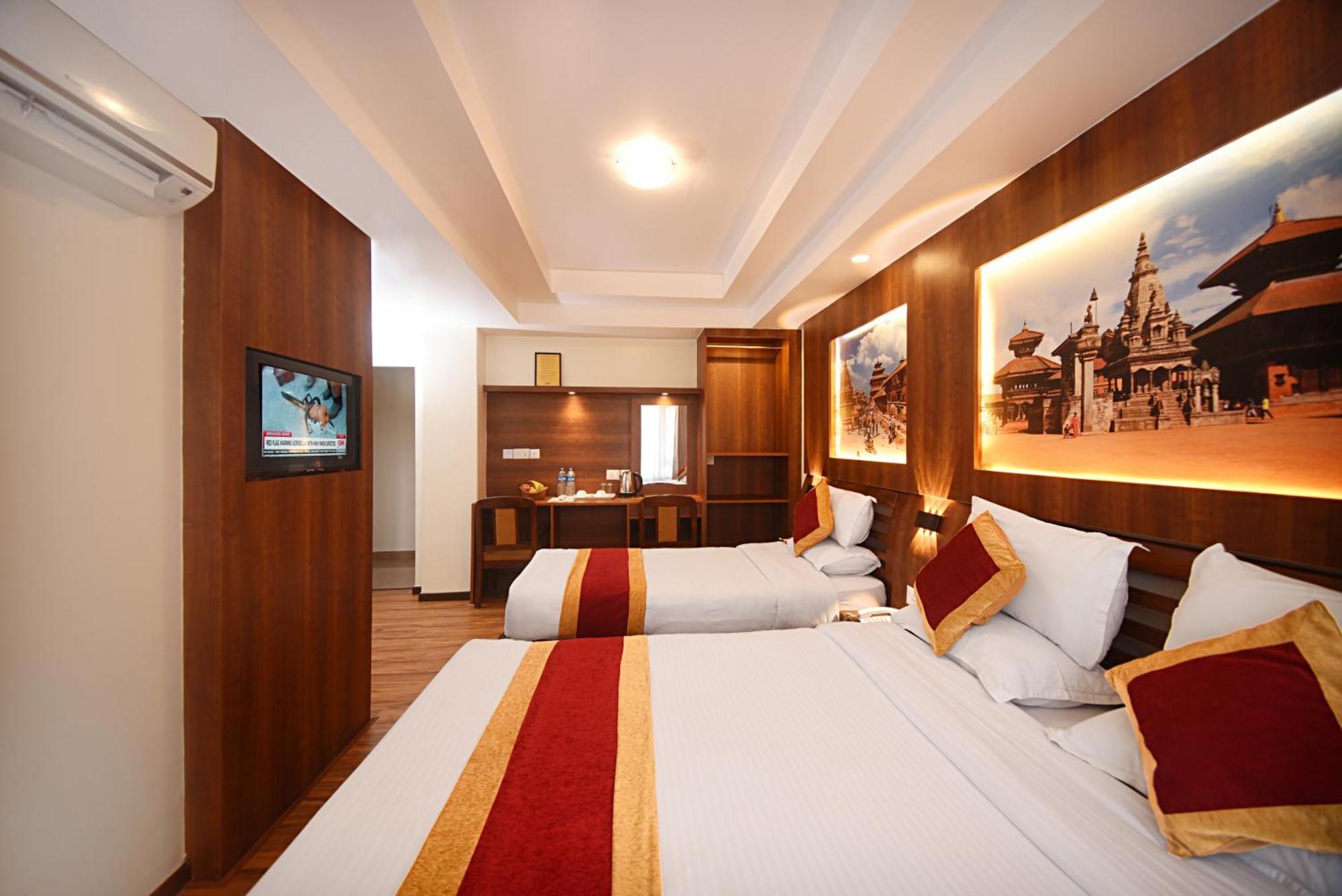 Friends Hotel 3*