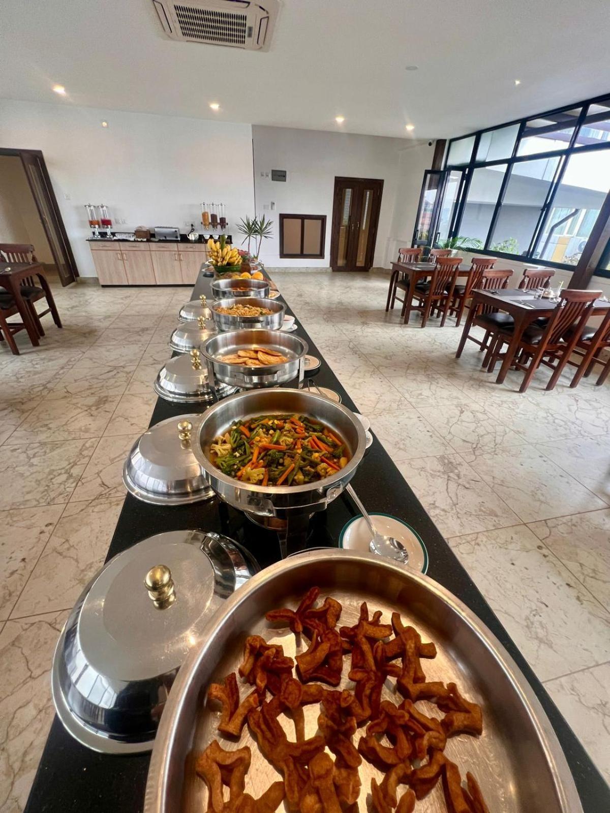 Gallery Park Hotel 3*