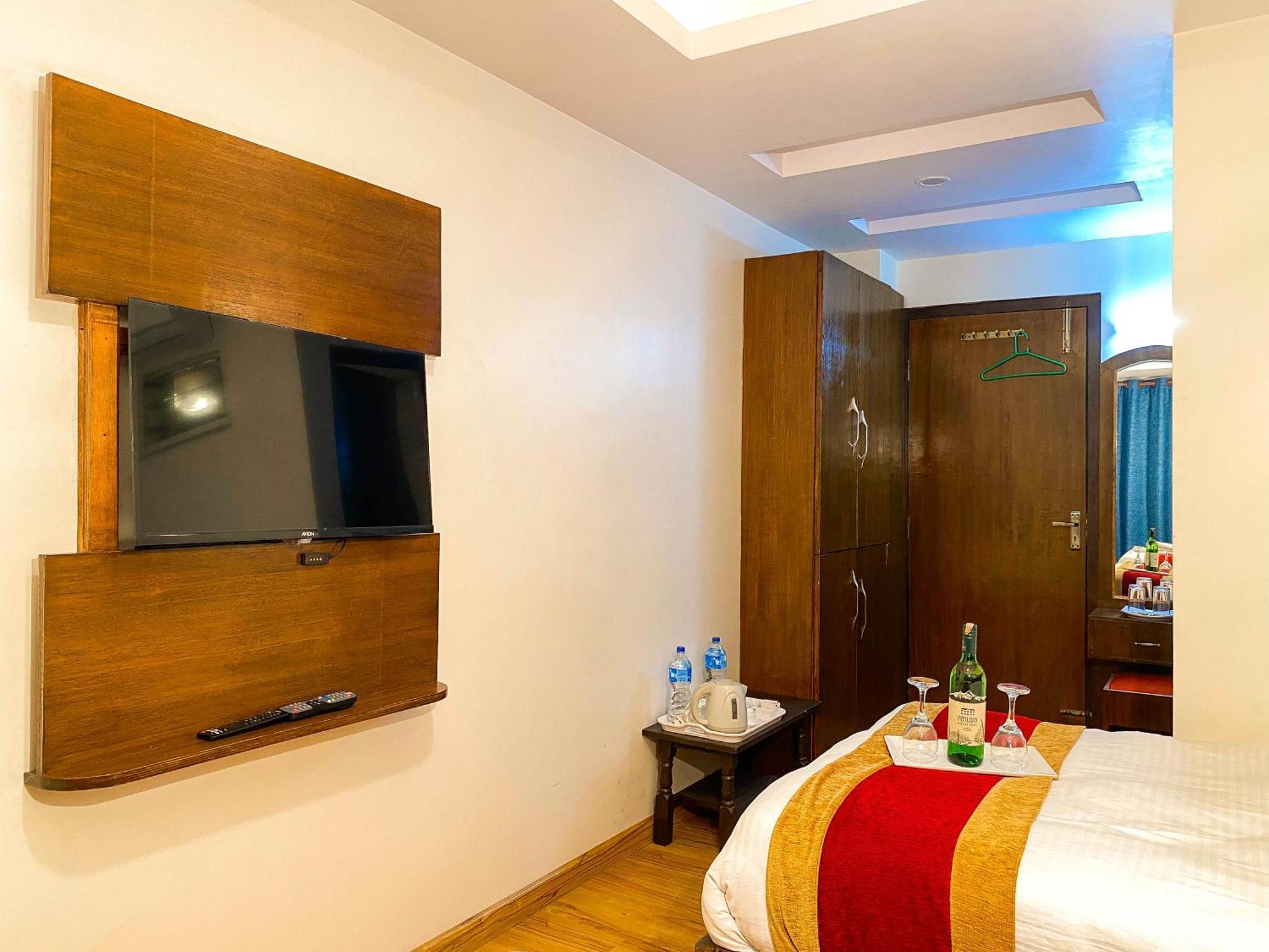 Abi International Hotel *