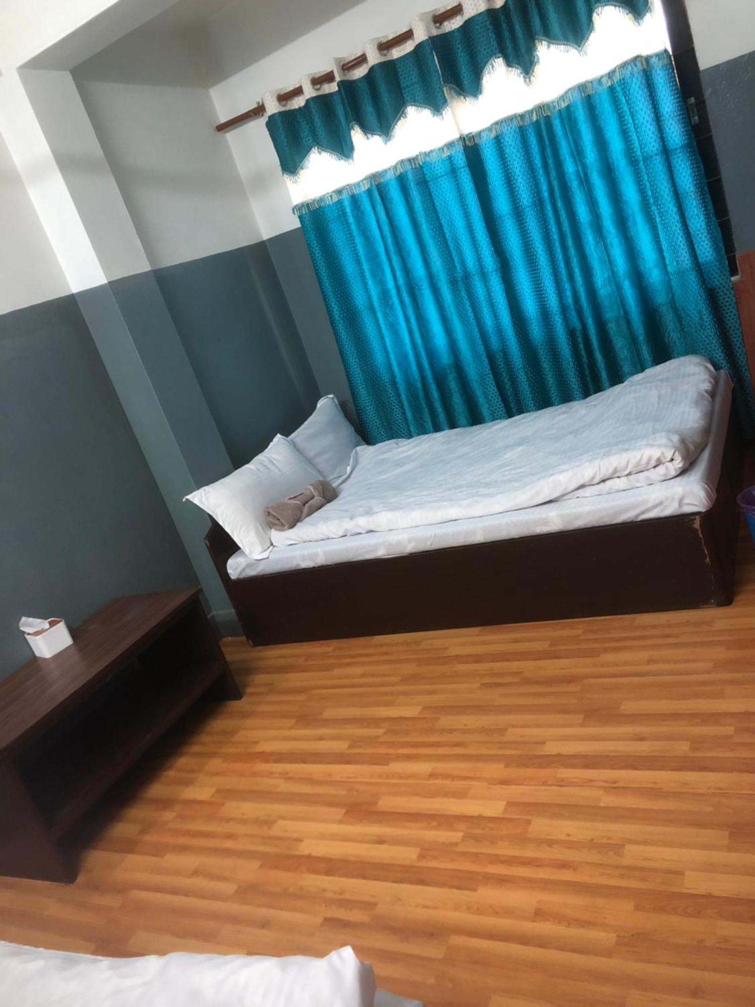Hotel Trilok *