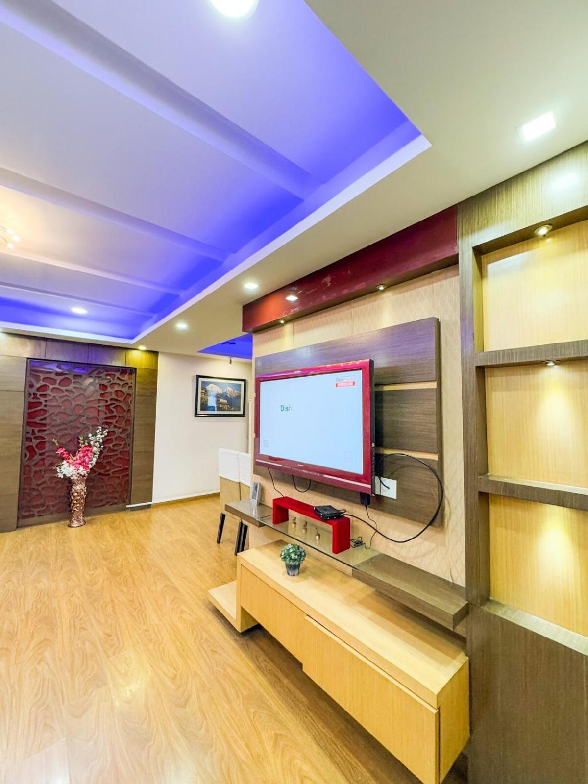 Here's A Luxe Abode