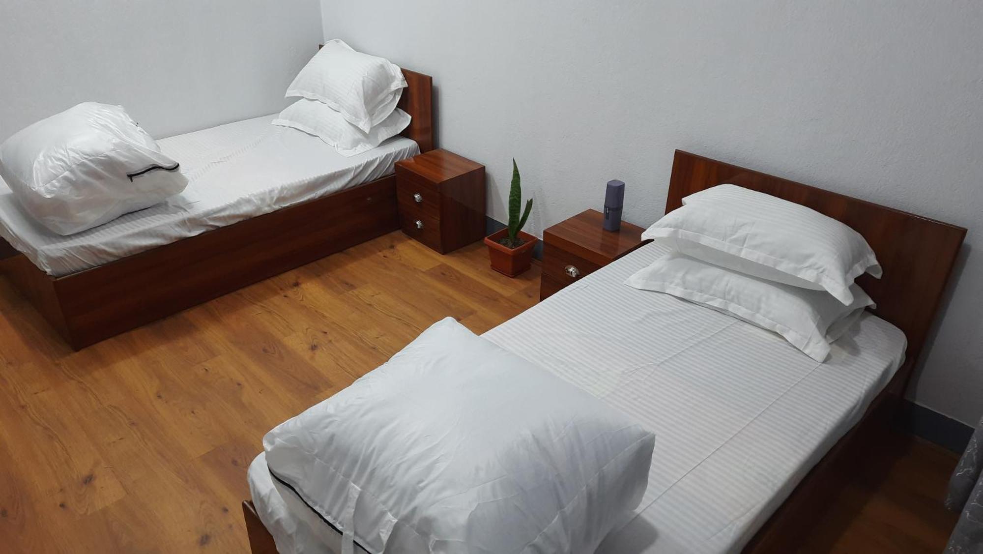 Abhi Bed & Breakfast