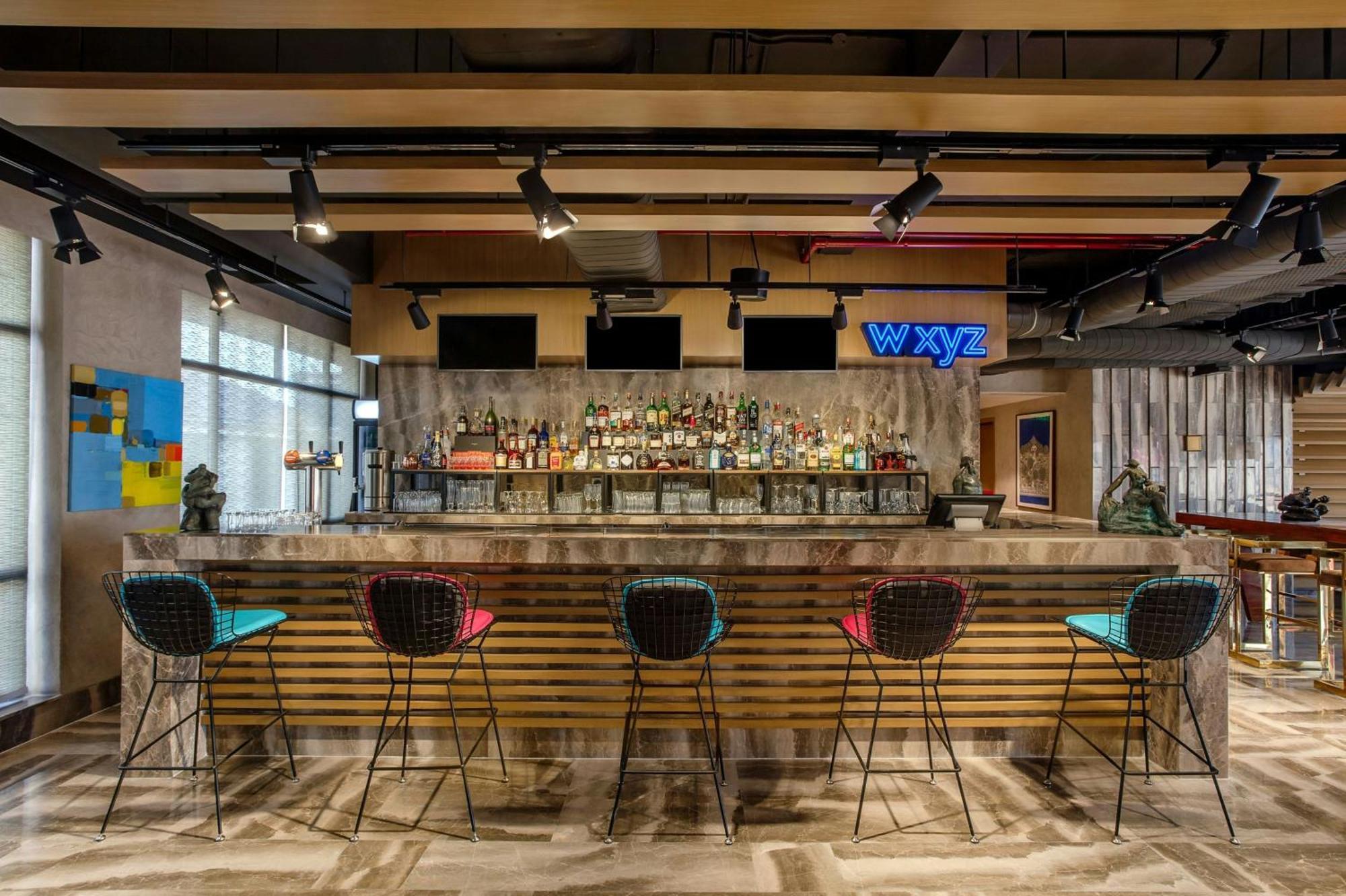 Aloft Thamel Hotel 5*