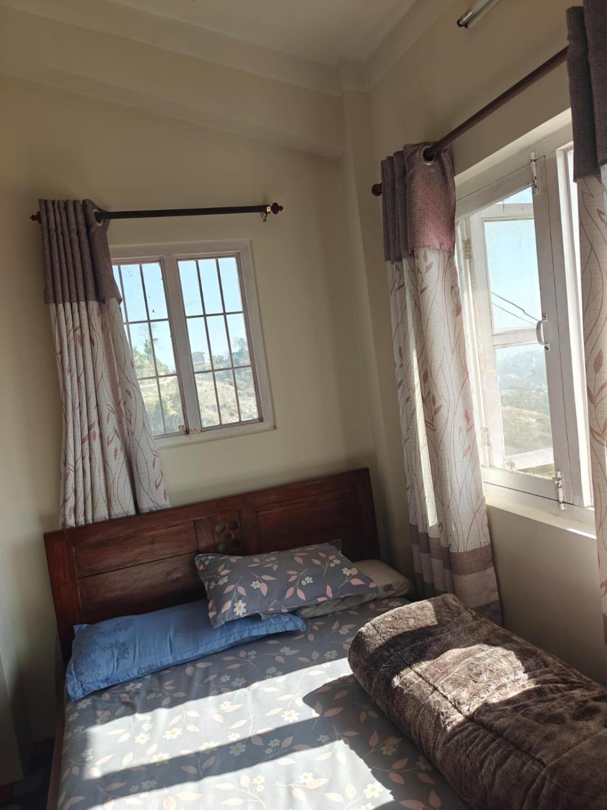 Homestay Away From - *