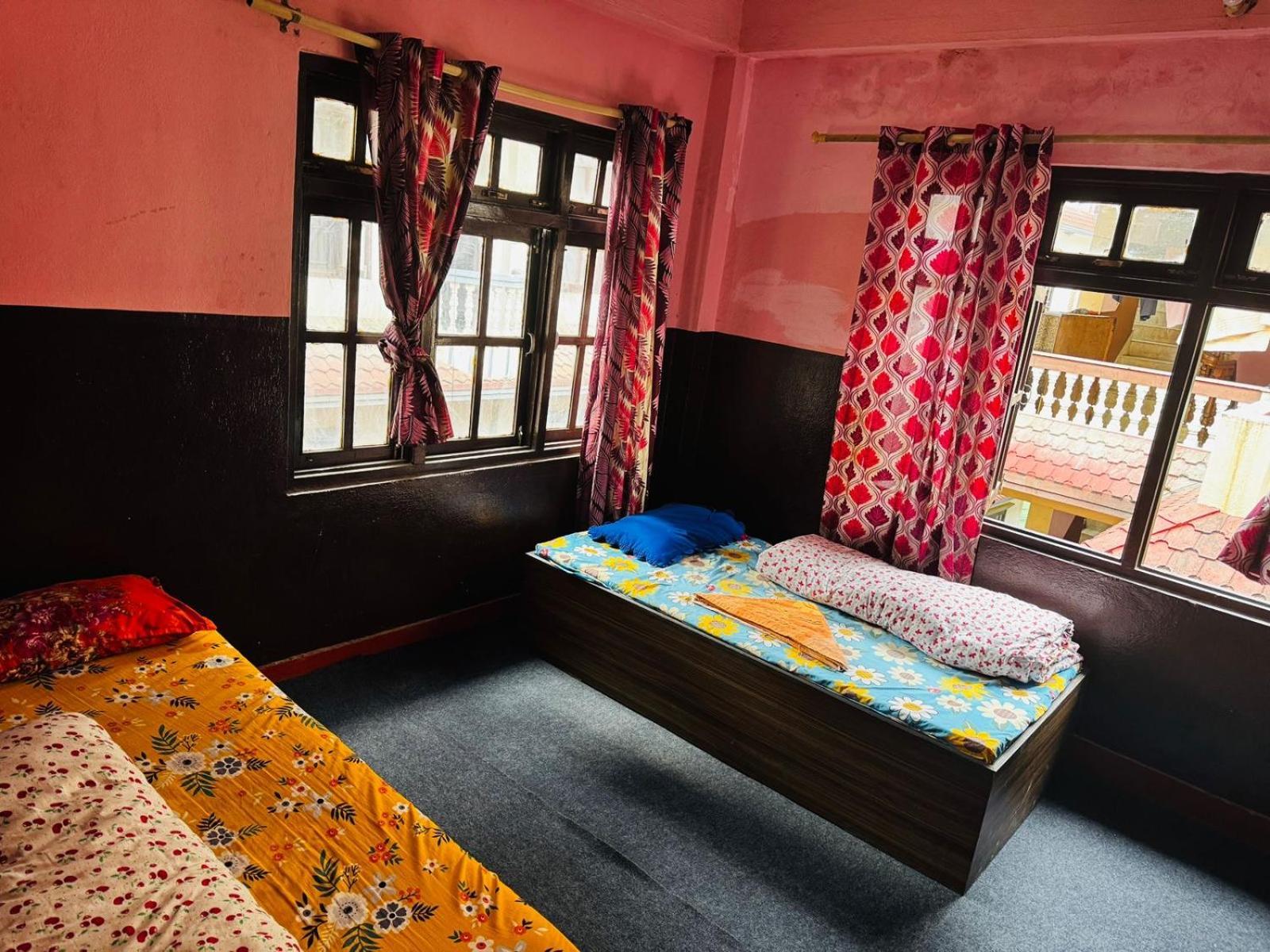 Gaule * Kathmandu