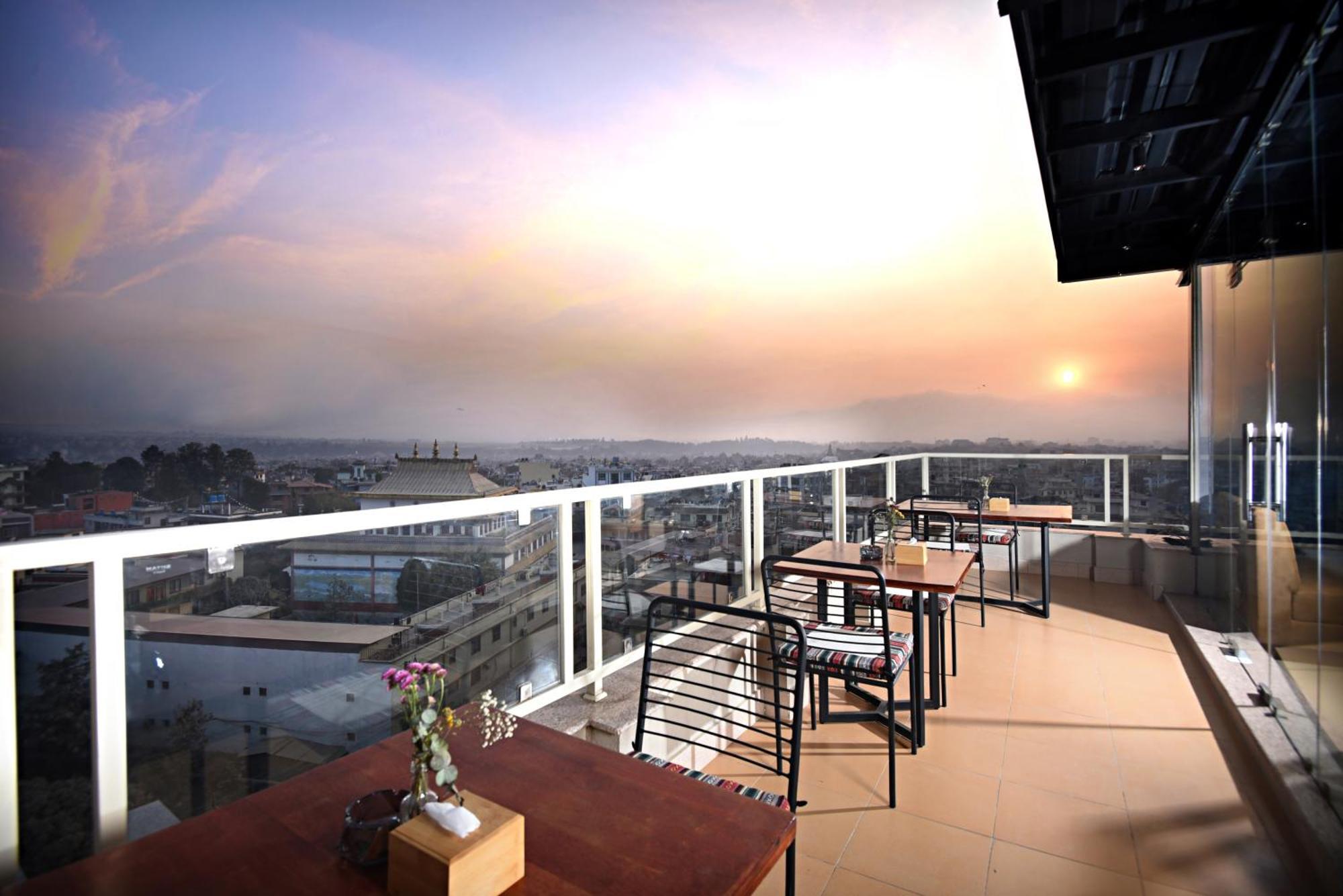 Sherpani Hotel 3*