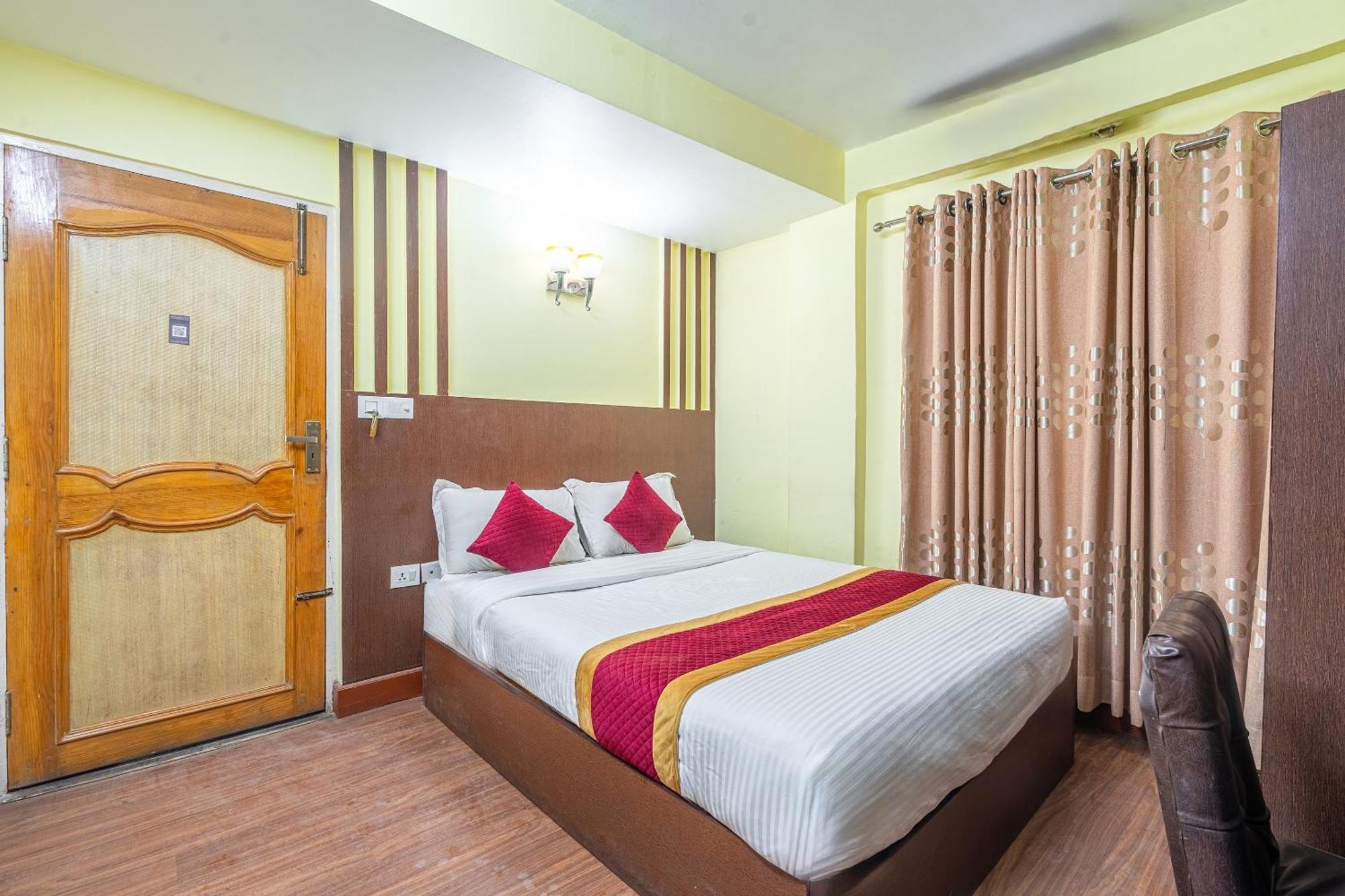 Oyo 825 Baikuntha Hotel Kathmandu