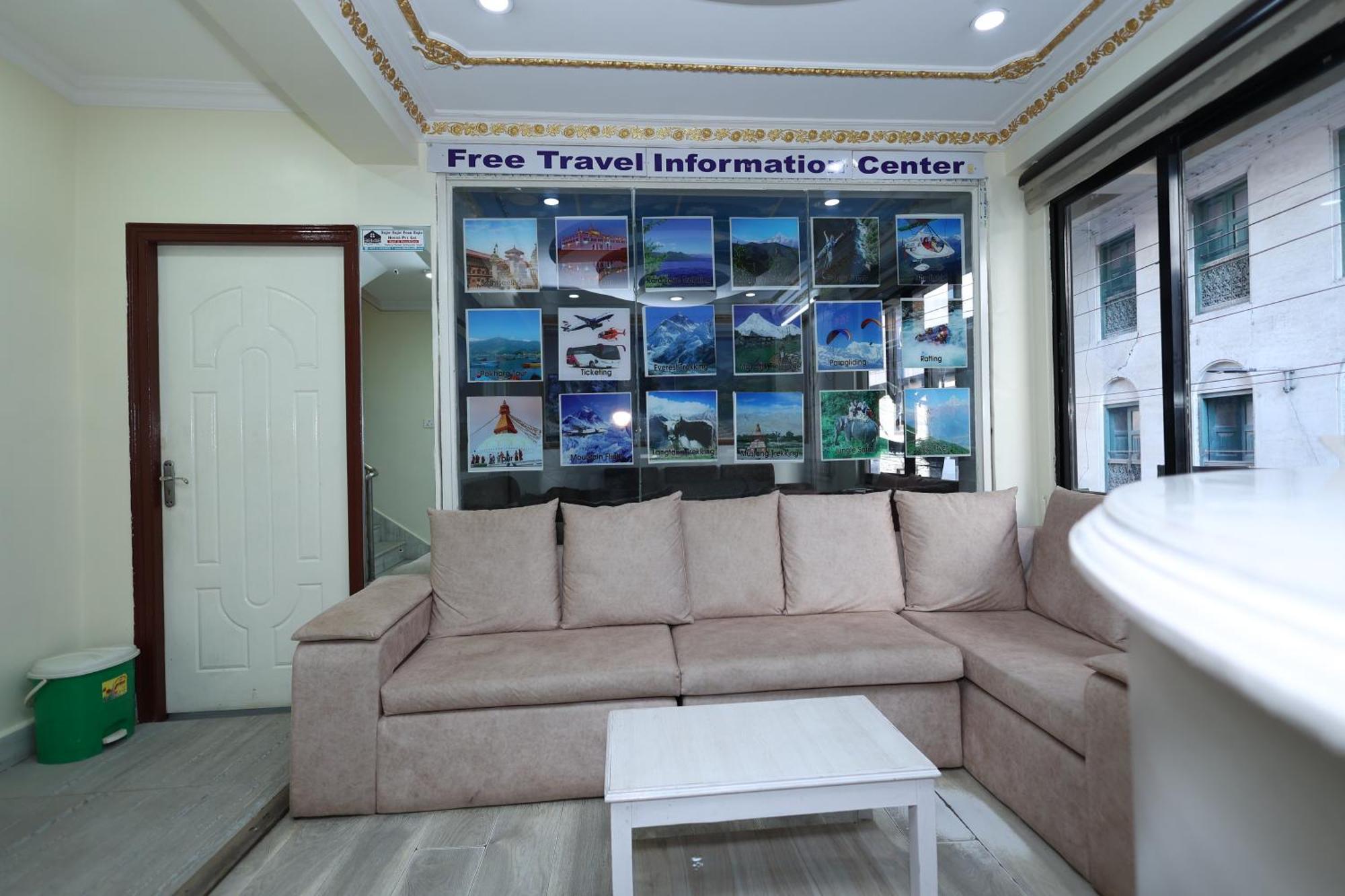 Bed And Pillow Hostel *