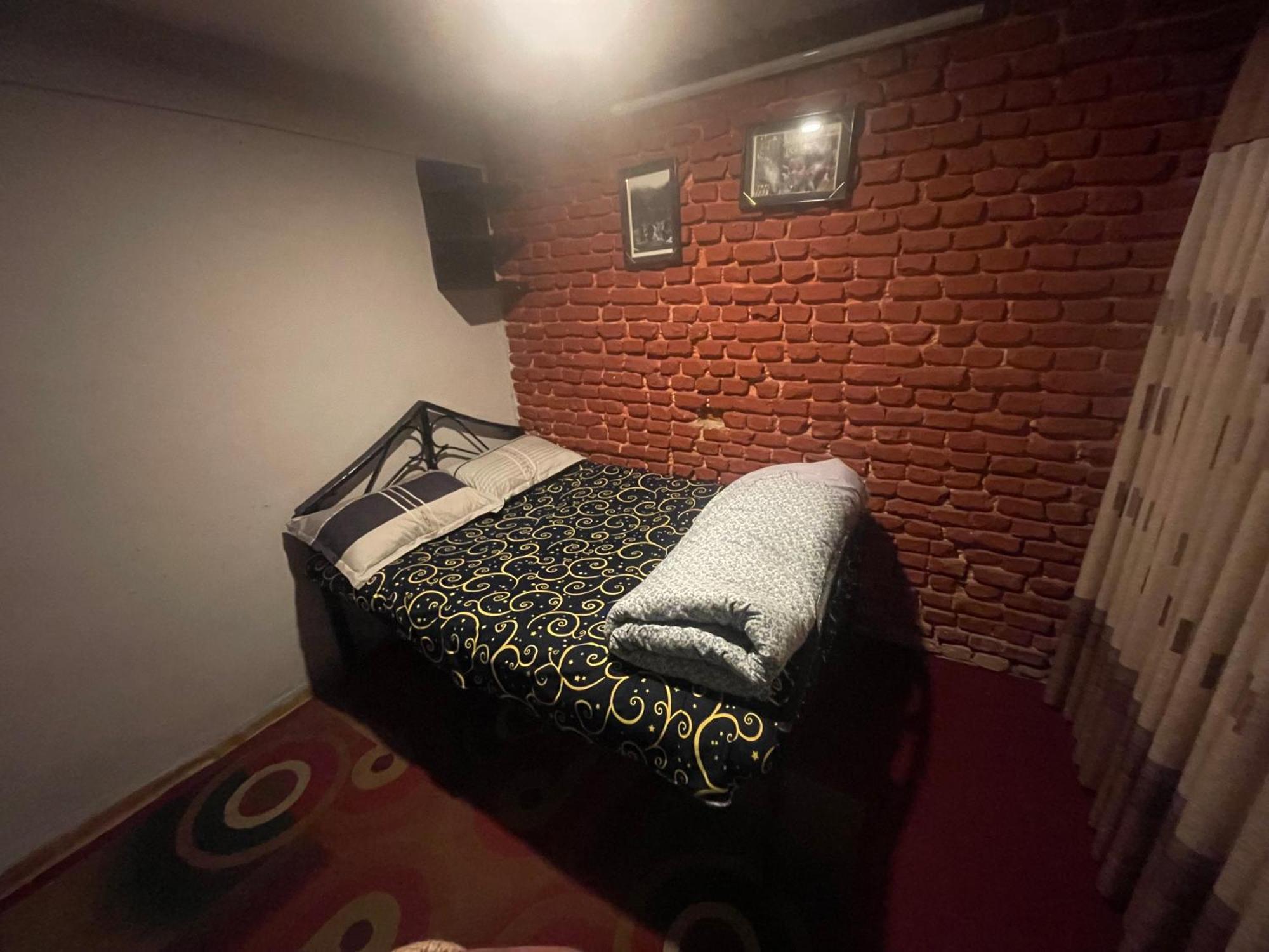 Aarogya And Restaurant Hostel