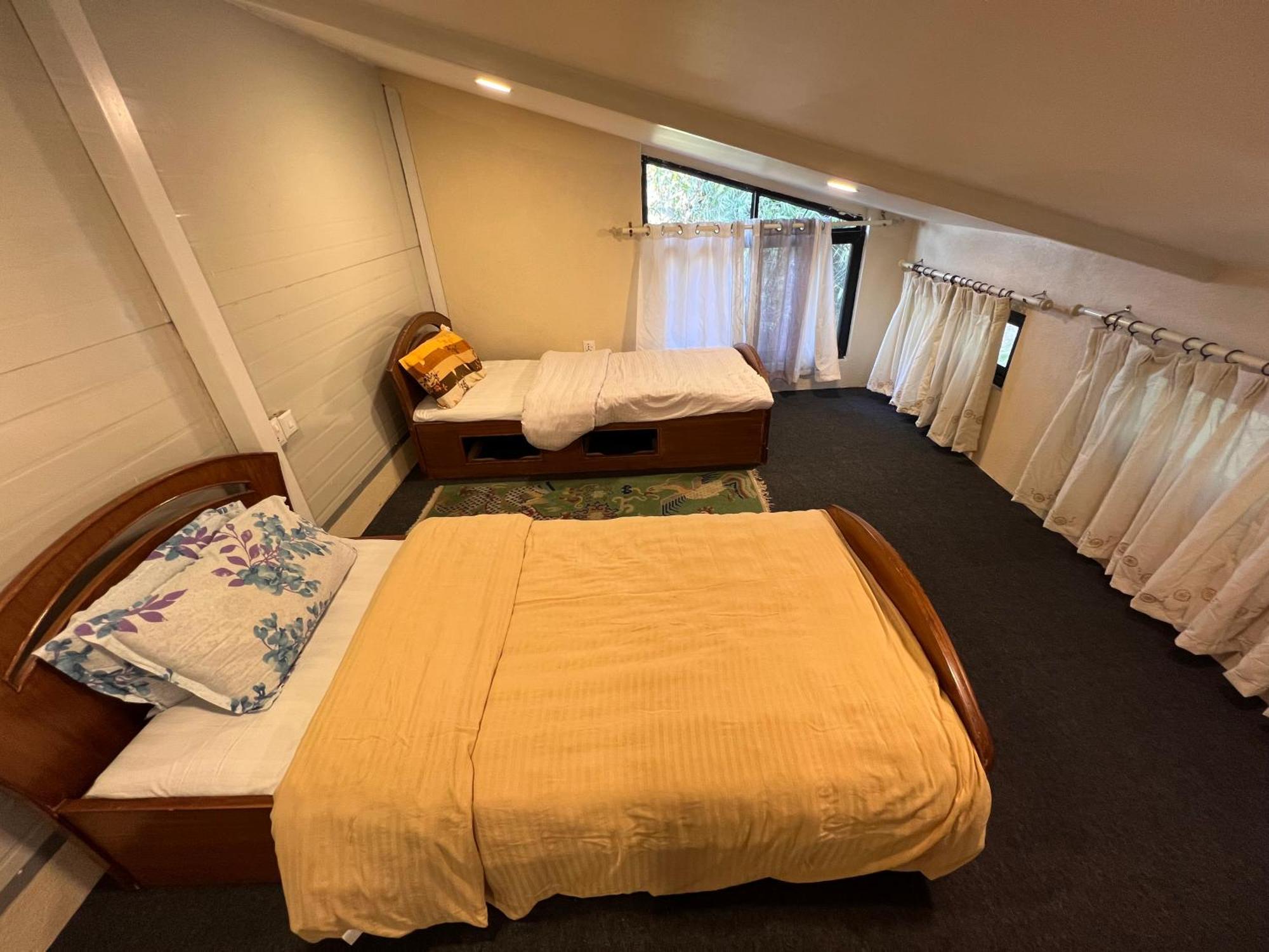 Avocado Accommodations- Awsome With Loft Holiday home Kathmandu