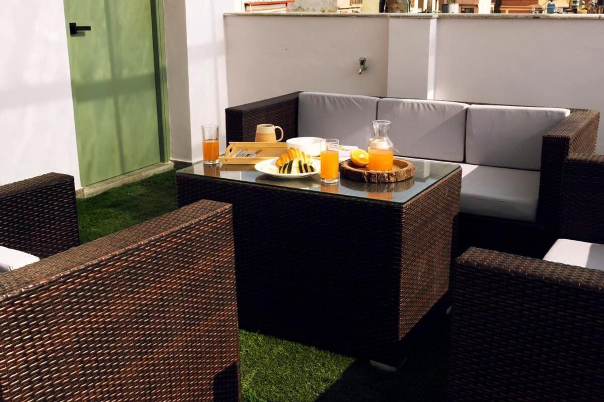 Cosy In With Terrace