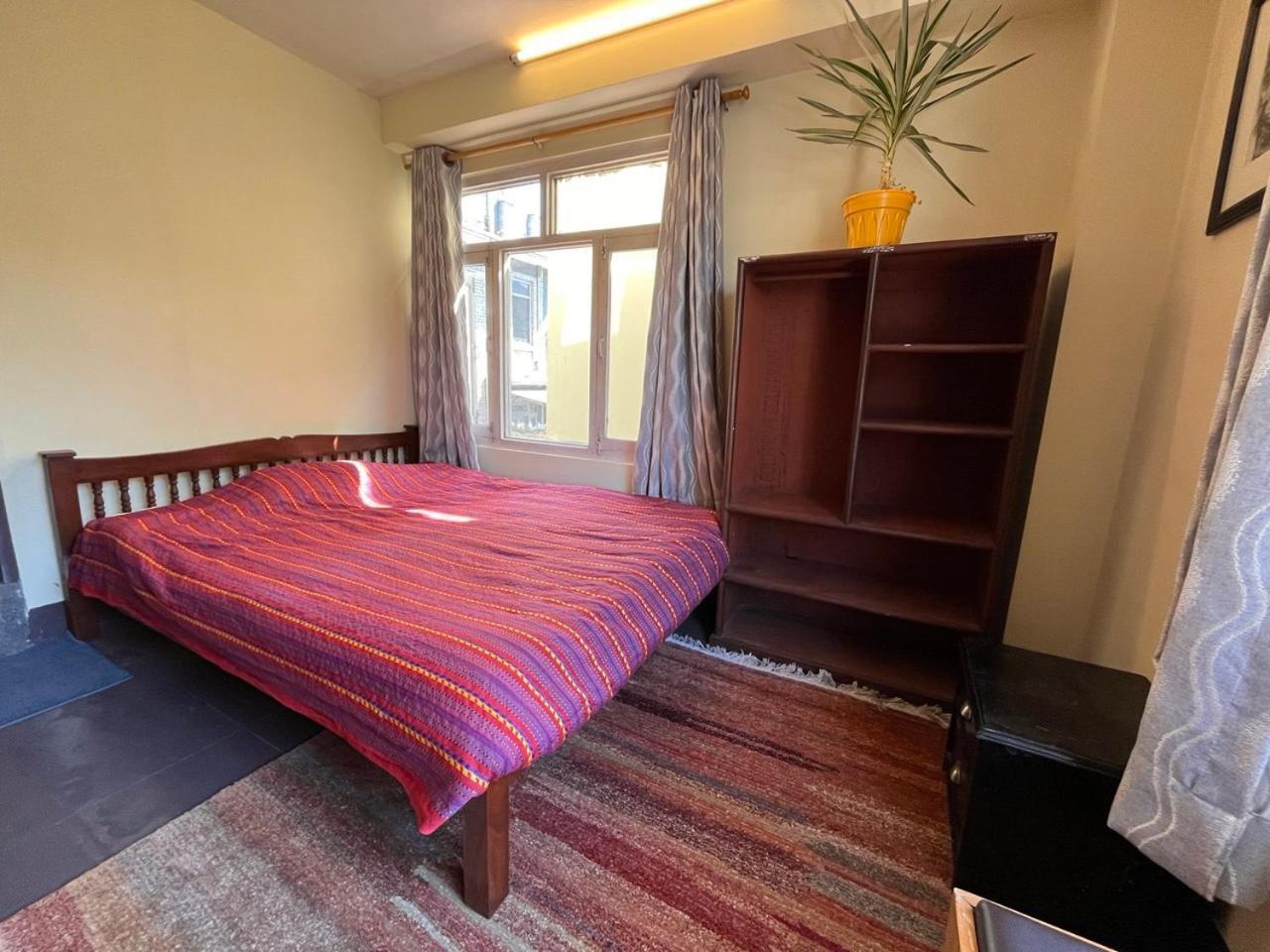 Sunny And Quiet In Boudha Apartment
