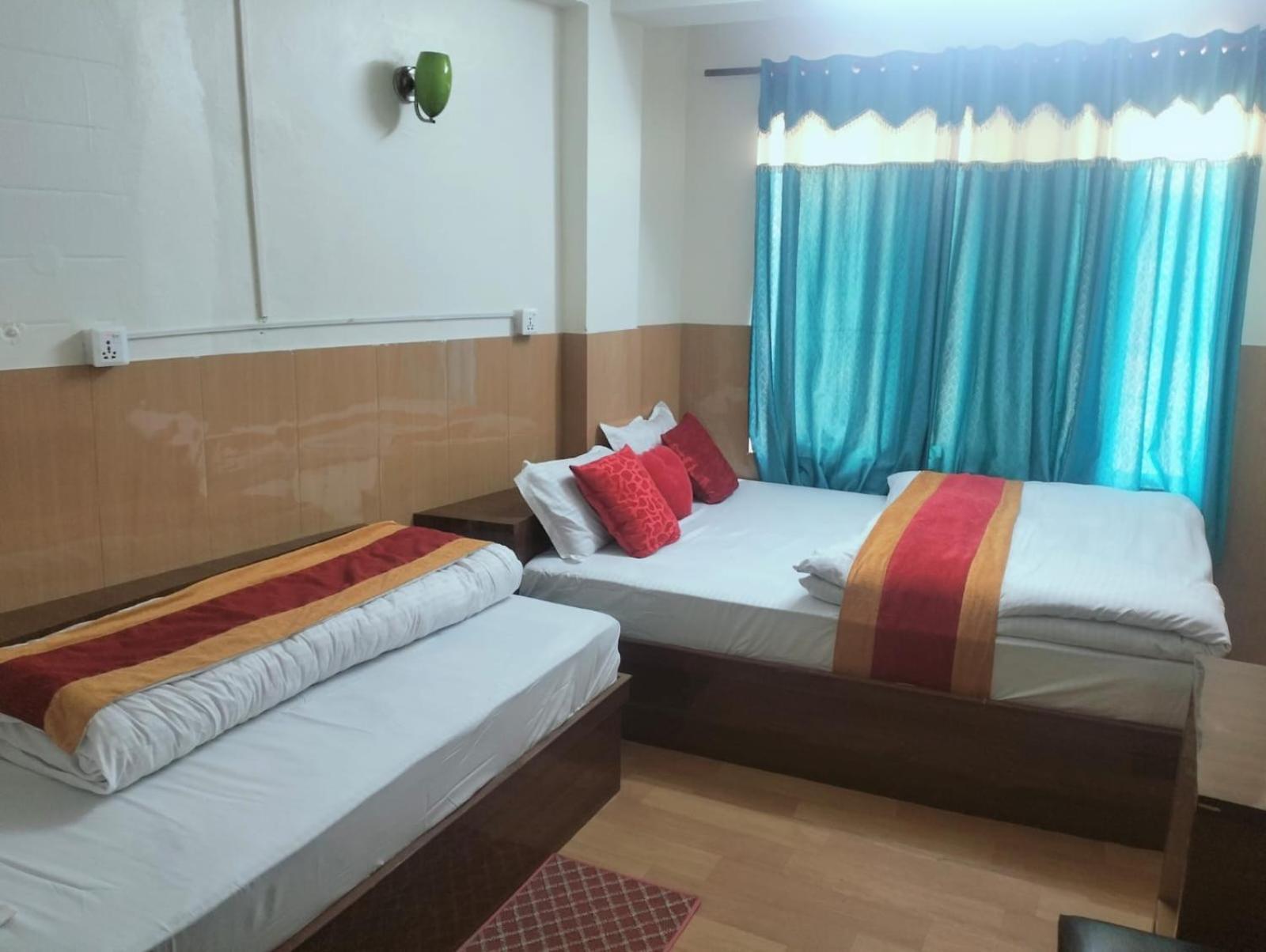 Sky Plaza Guest house *