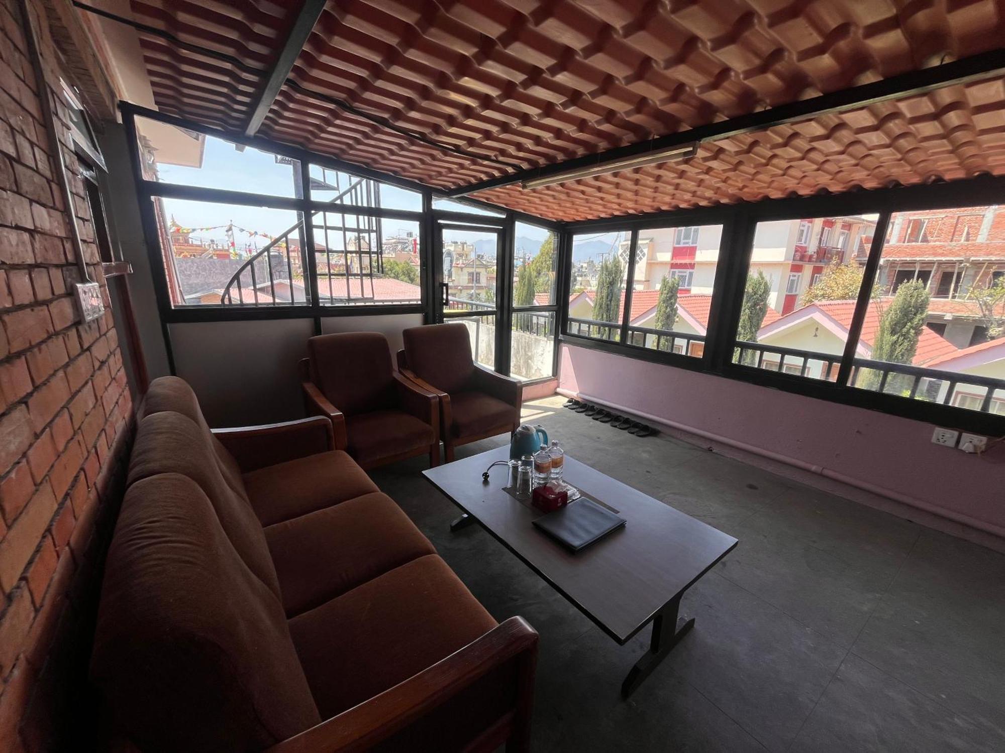 Hotel Saanvi & Restaurant