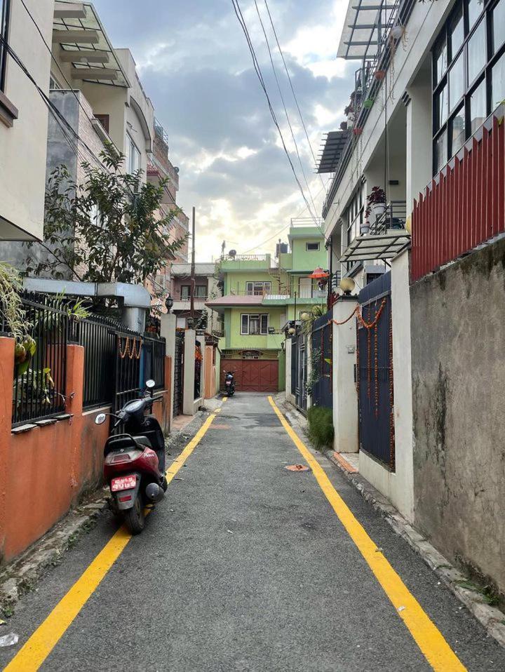 Apartment Lilen's Tahara - Entire With Private Kitchen And Bathroom Kathmandu