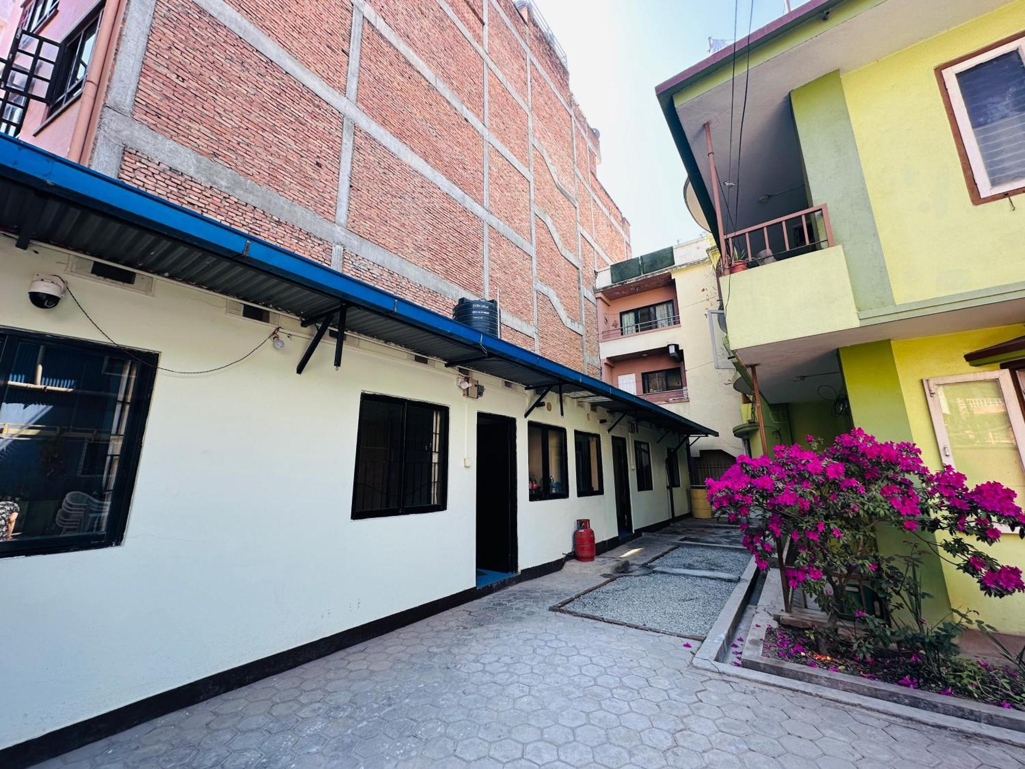 Lilen's Tahara - Entire With Private Kitchen And Bathroom