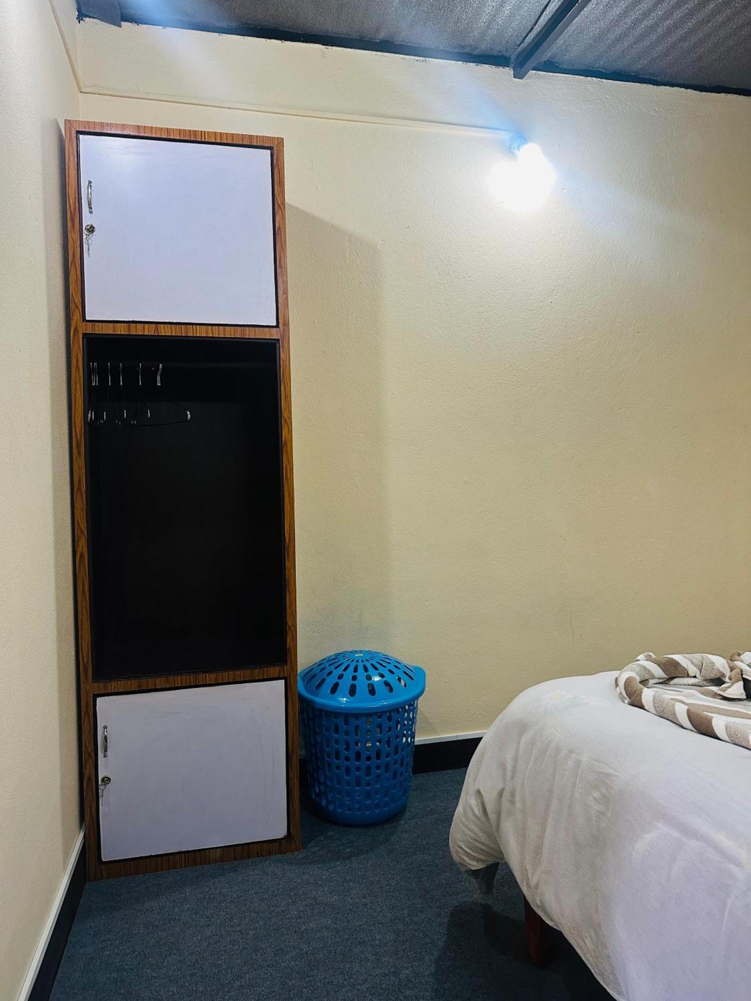 Apartment Lilen's Tahara - Entire With Private Kitchen And Bathroom Kathmandu