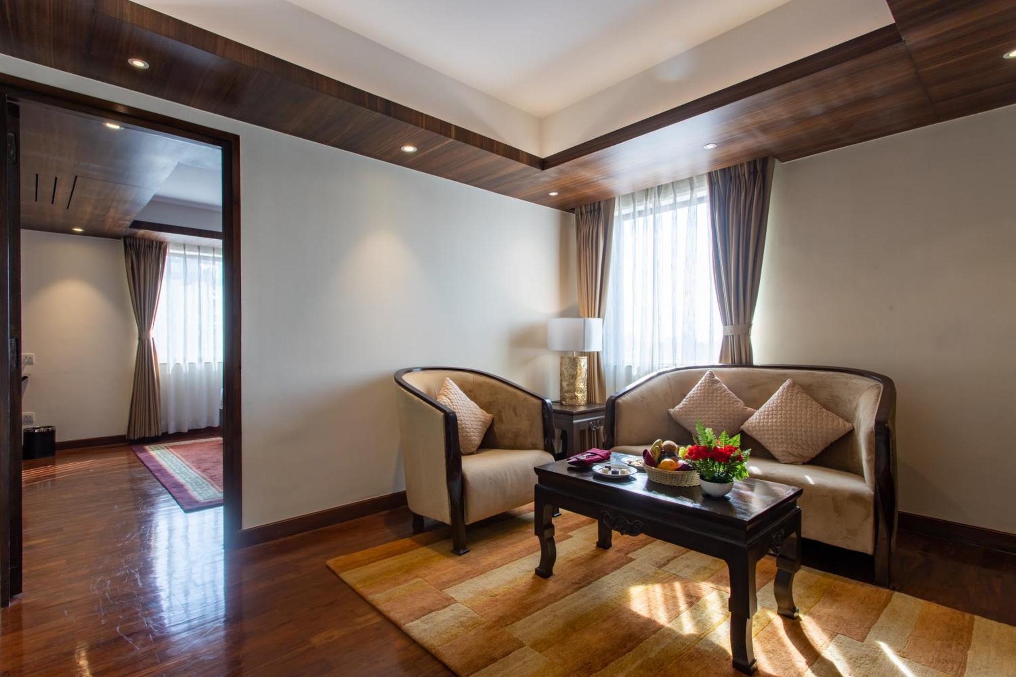 Hotel Ramada By Wyndham Dhumbarahi