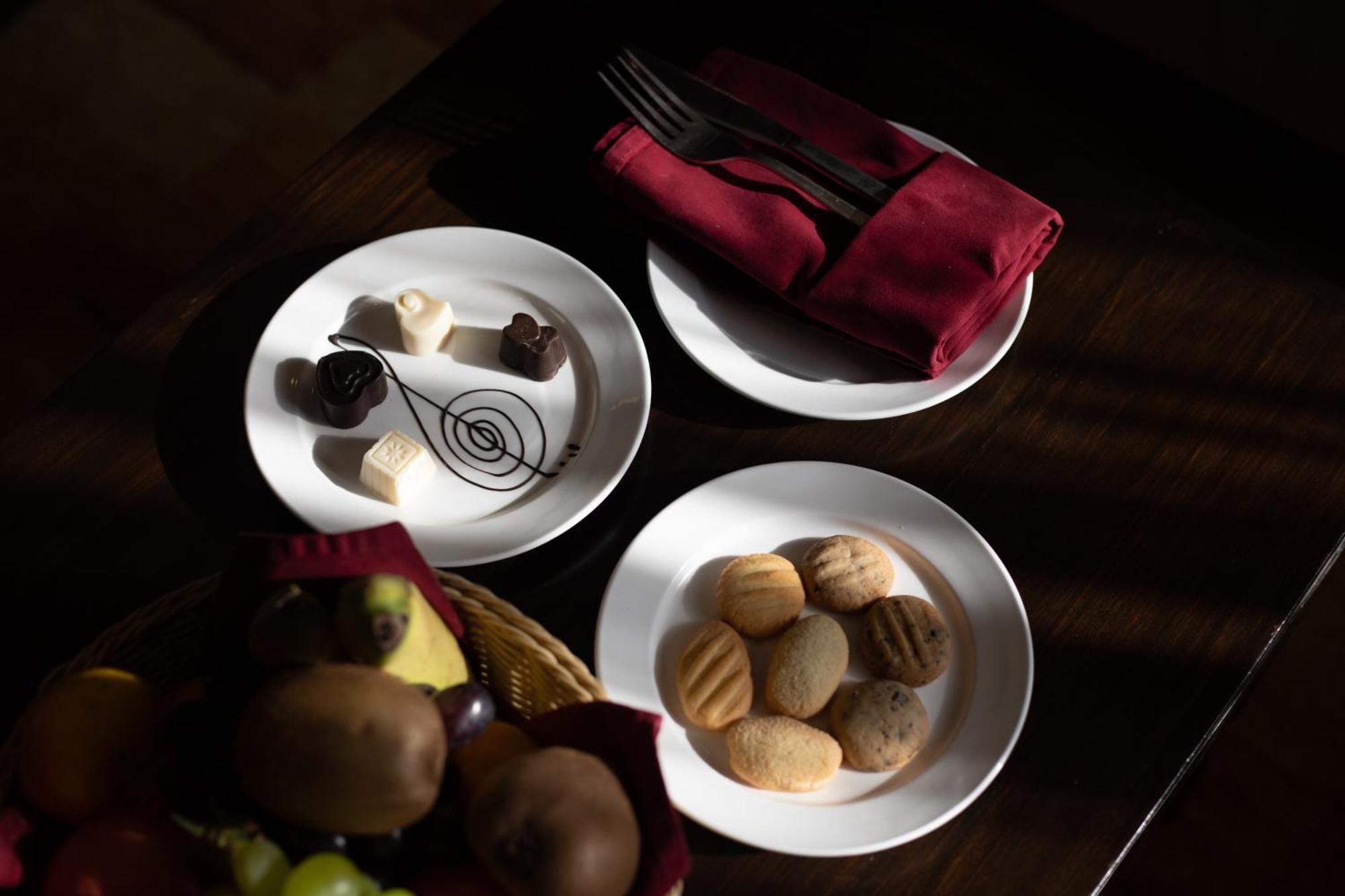 Ramada By Wyndham Dhumbarahi Hotel 5*