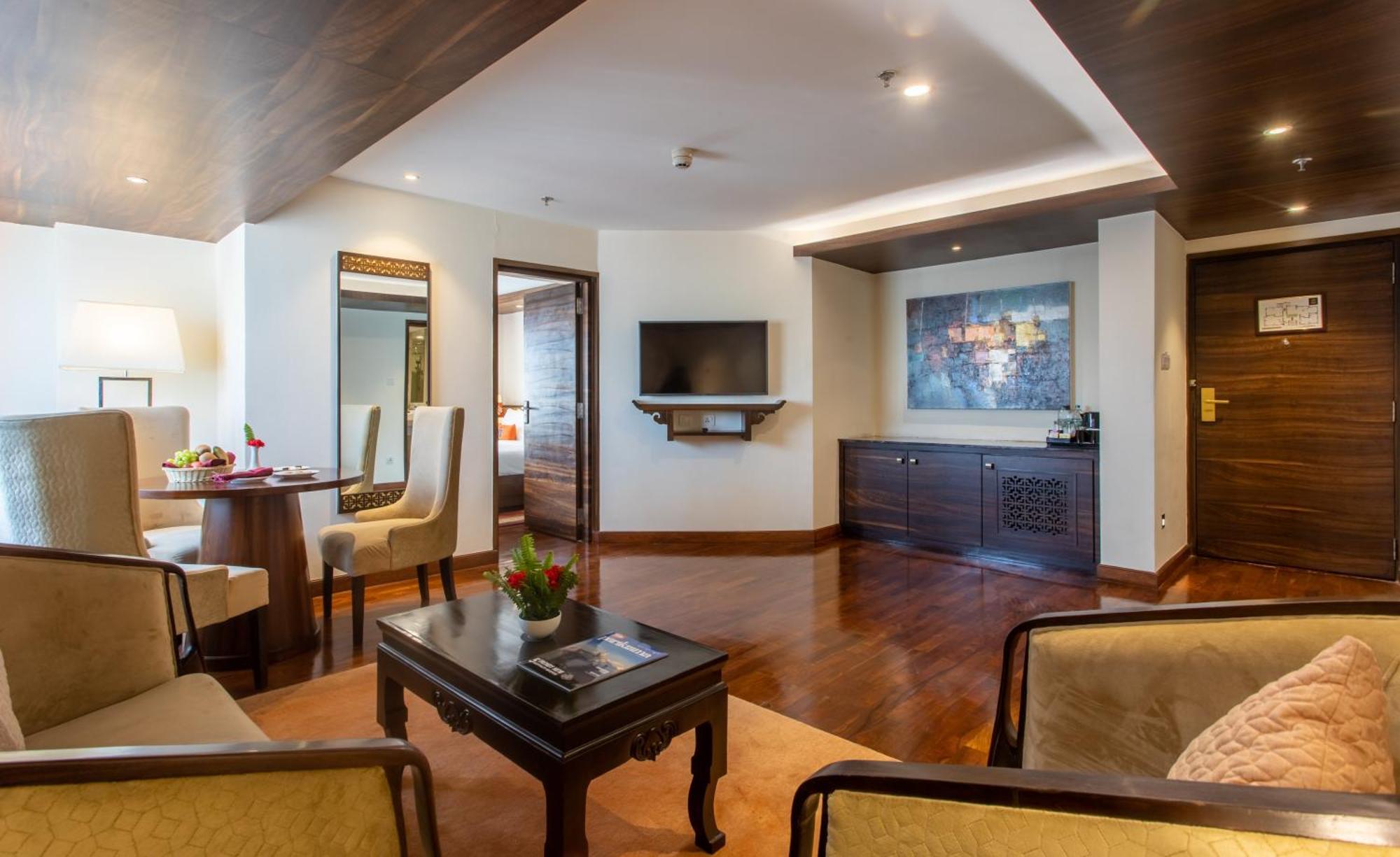 Ramada By Wyndham Dhumbarahi 5*