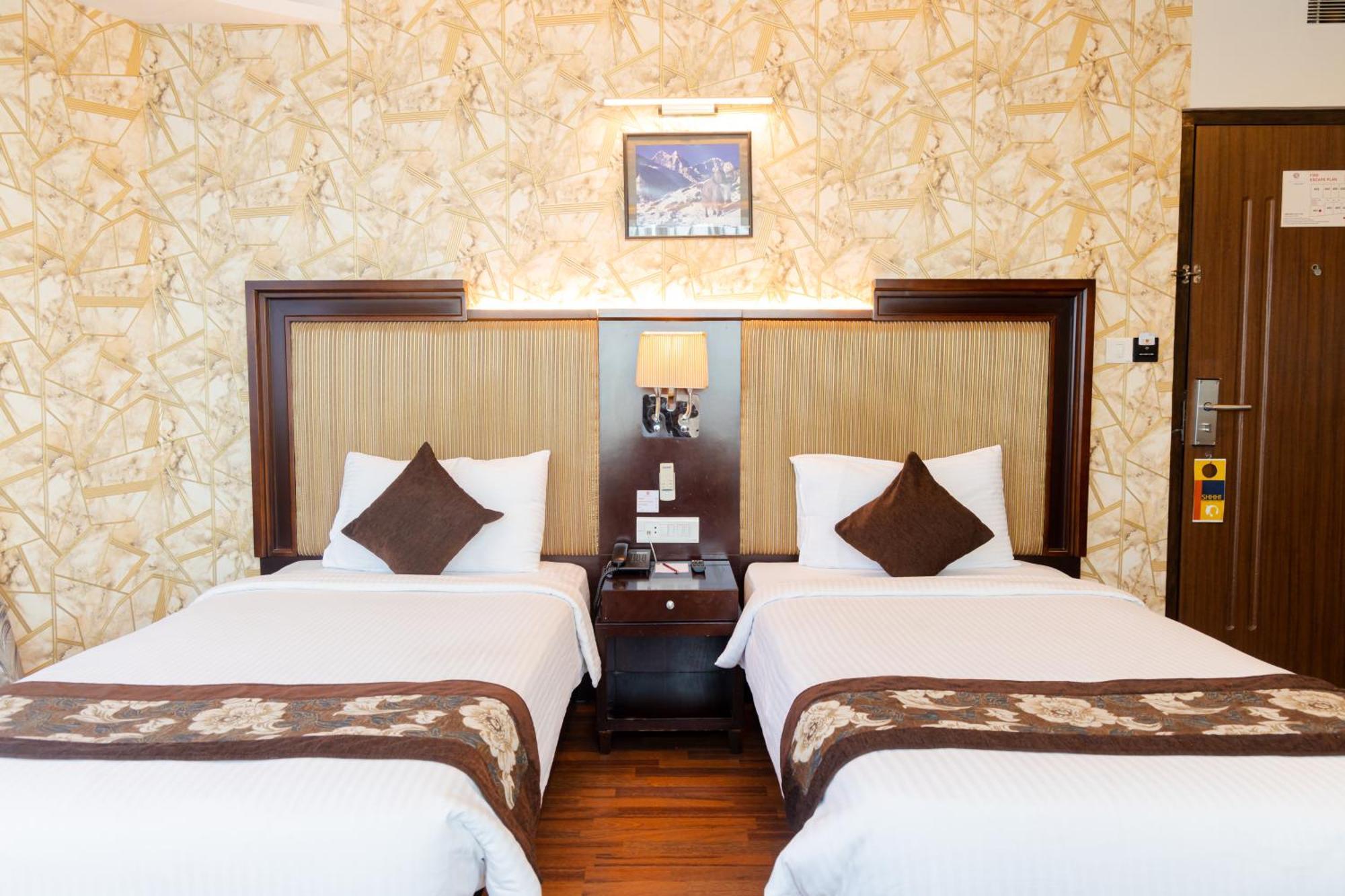 Mirage Hotel 3*