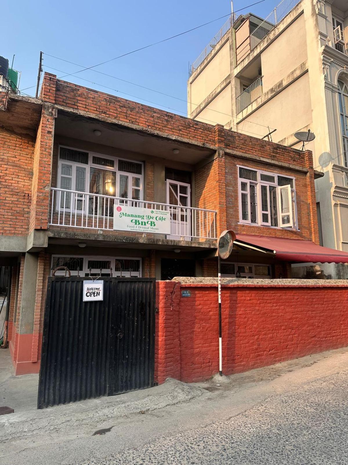 Bed & Breakfast Manang De Cafe *