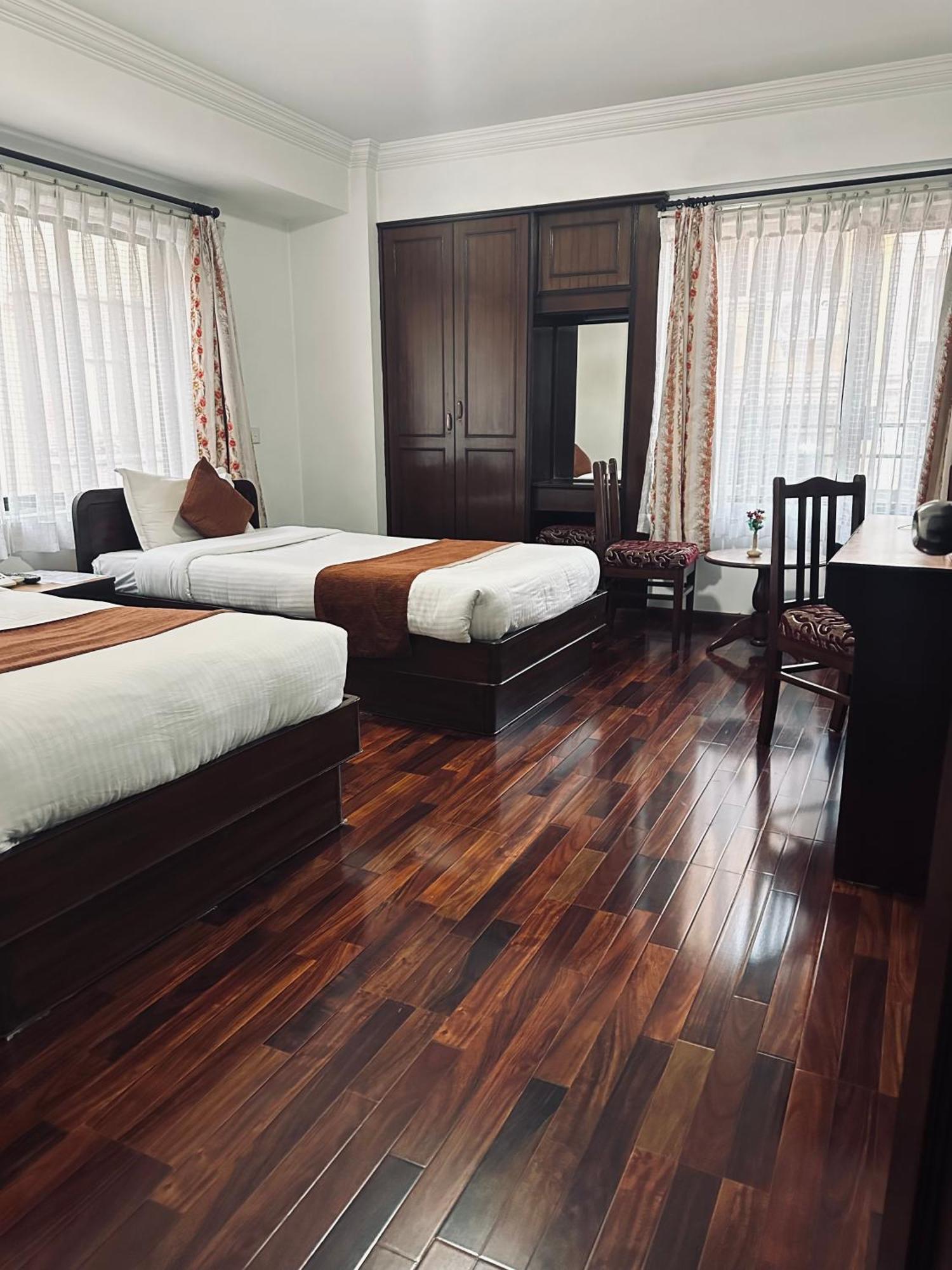 Fuji 2* Kathmandu