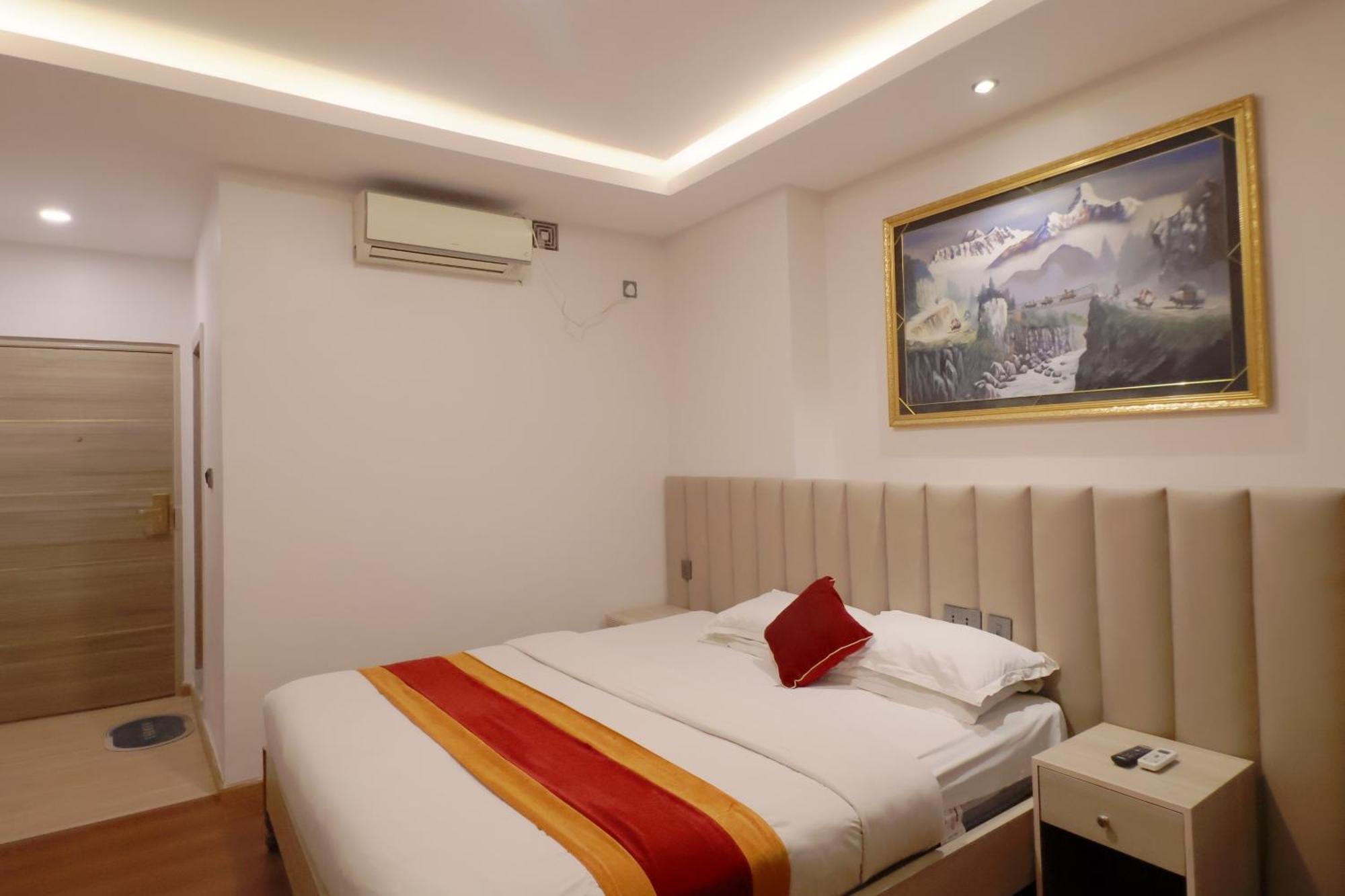 Capital O Palagya Pvt Ltd Hotel 3*