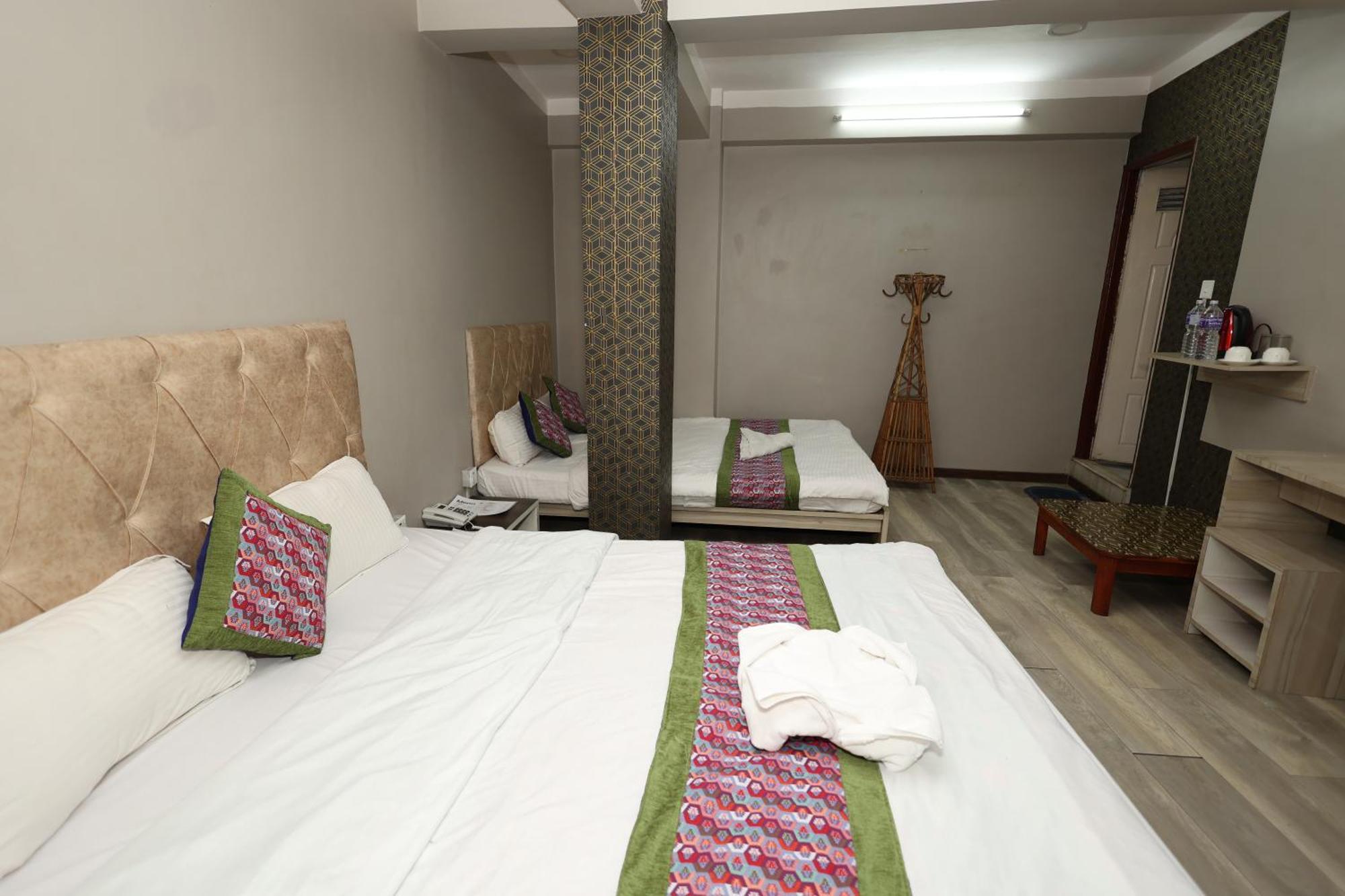 Hostel Bed And Pillow *