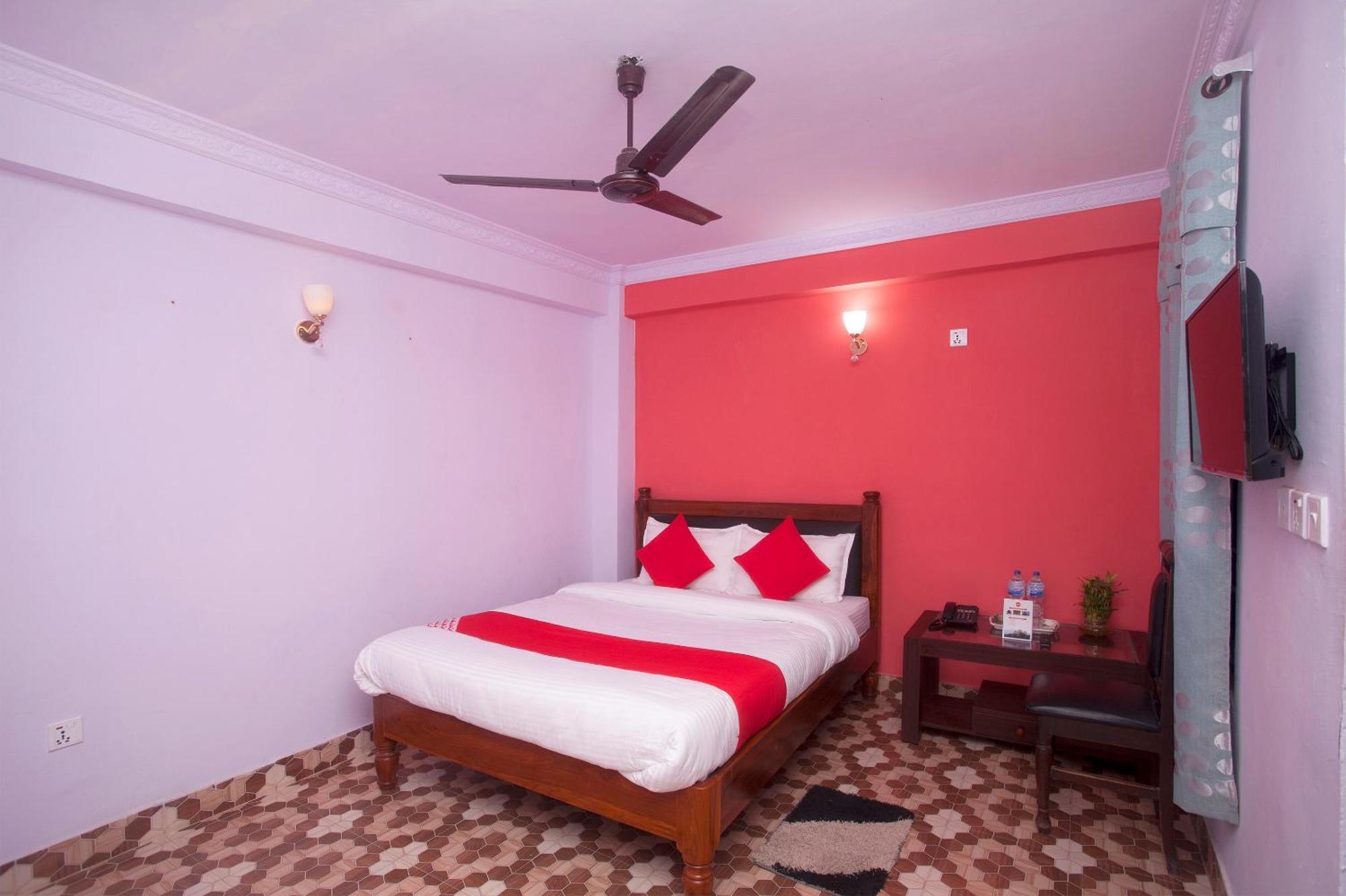 Oyo 622 Khotang Hotel 3*