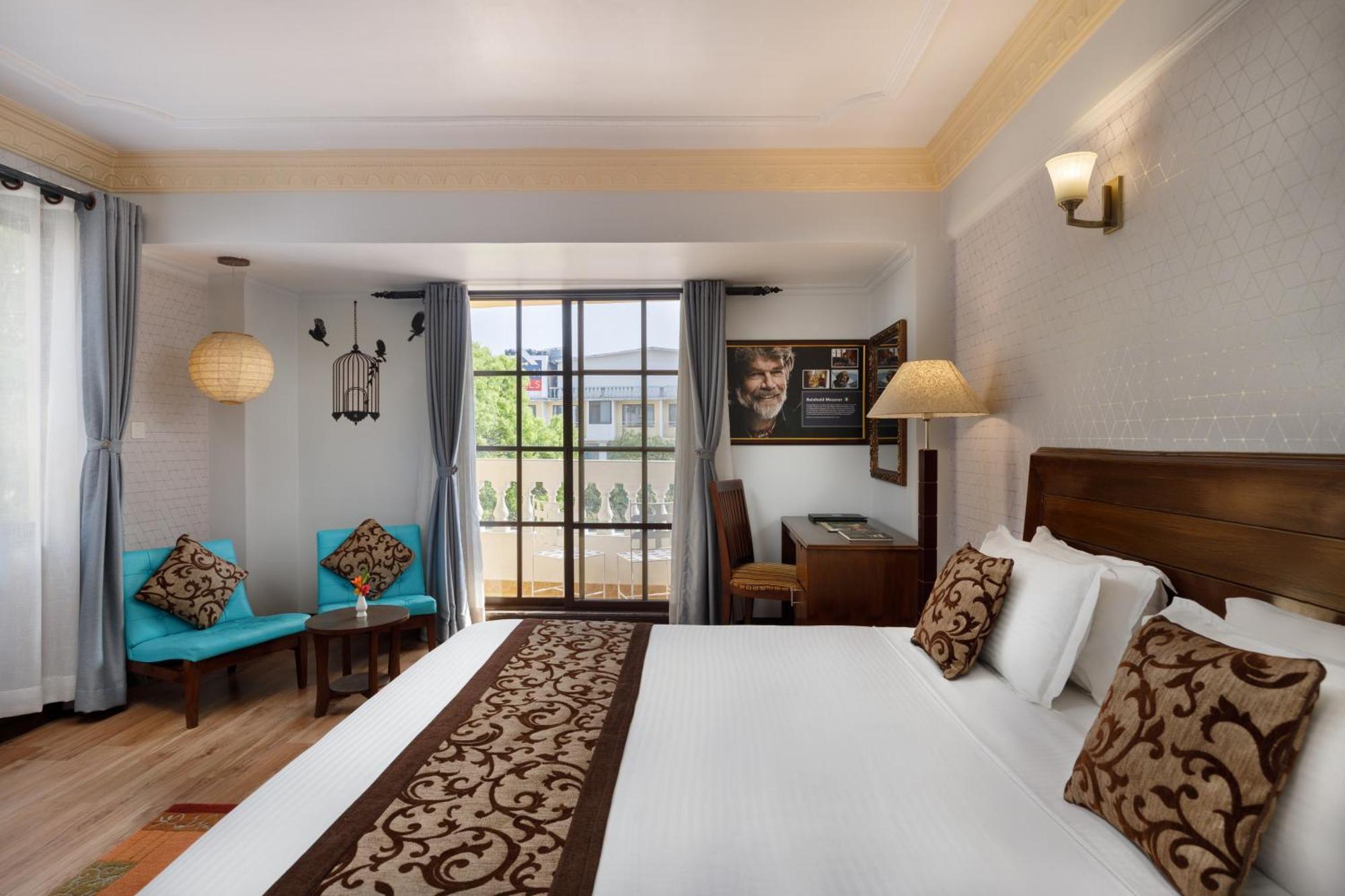 By Kgh Group Hotel