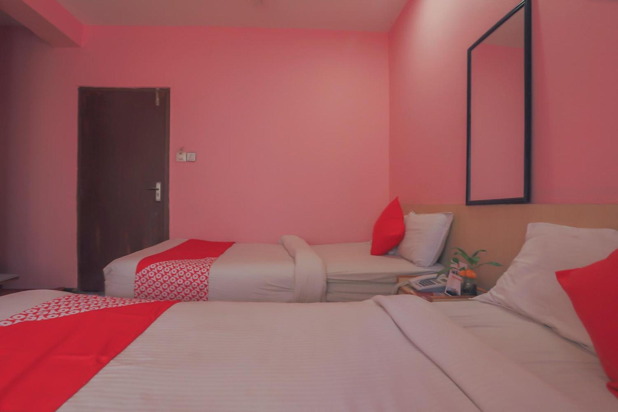 Oyo 789 Shivam Plaza Hotel 3*