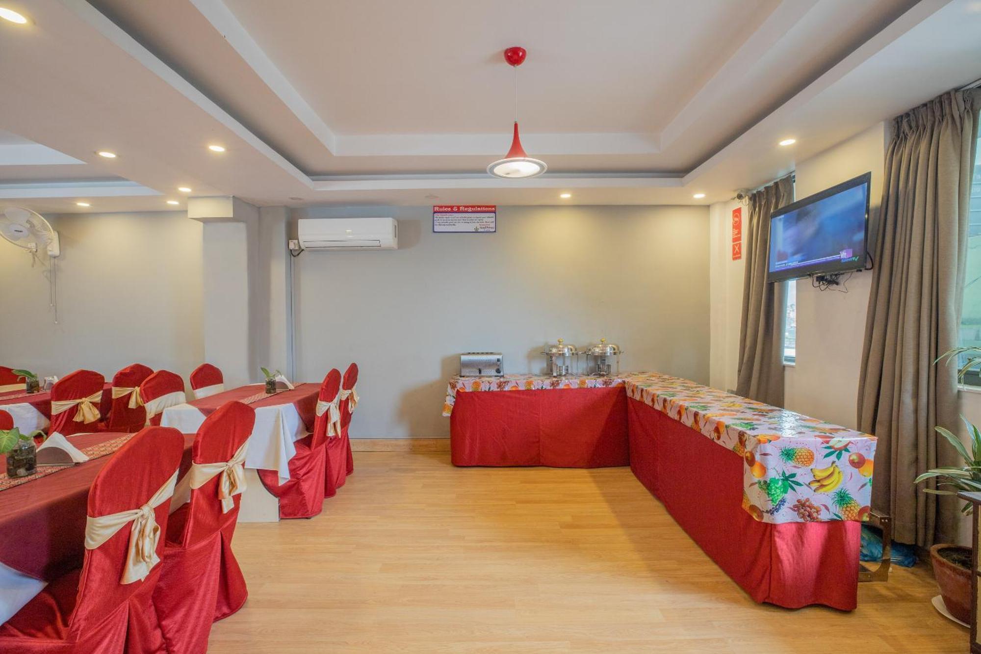 Hotel Oyo 123 Plaza