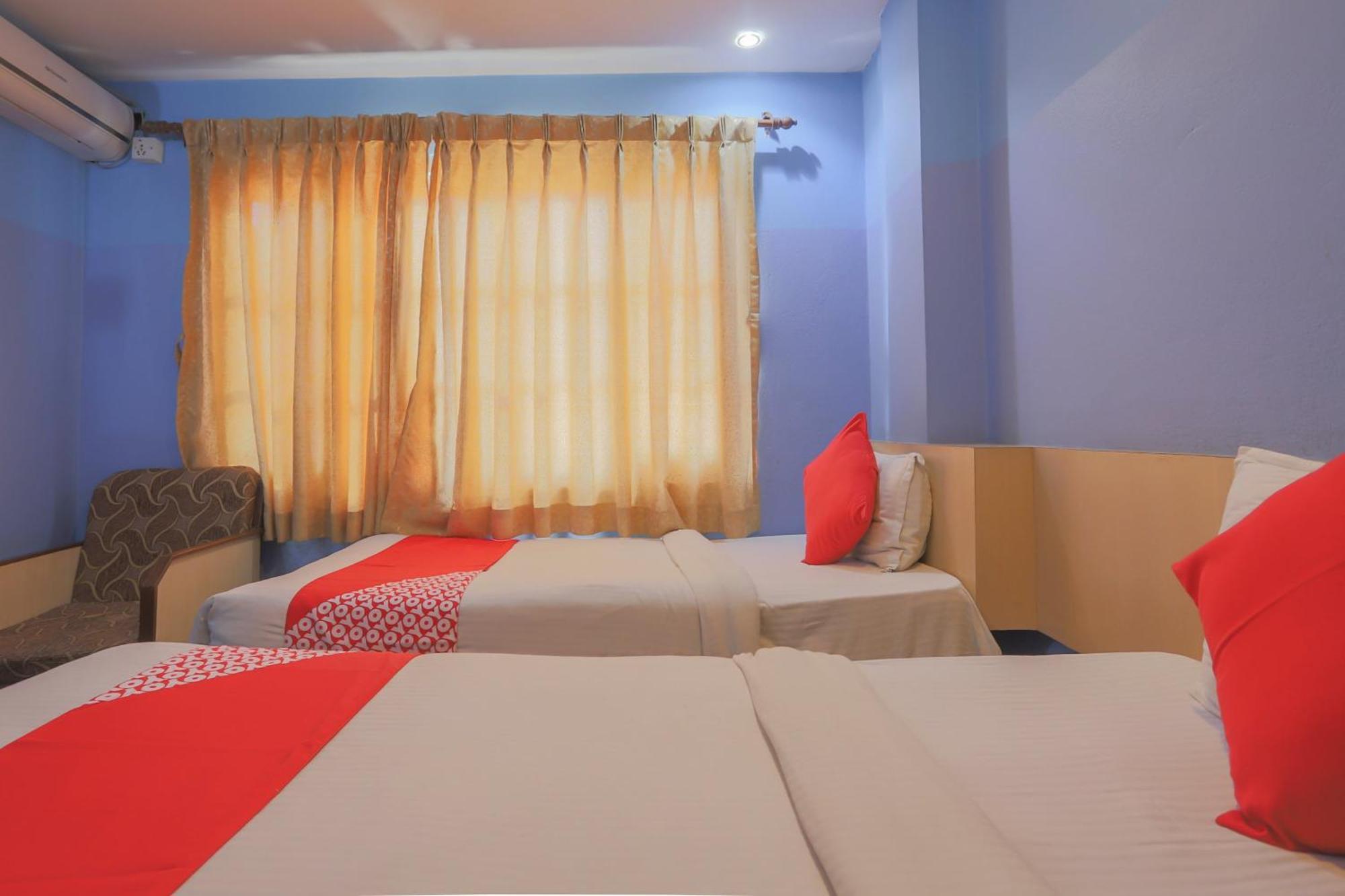 Hotel Oyo 789 Shivam Plaza 3*