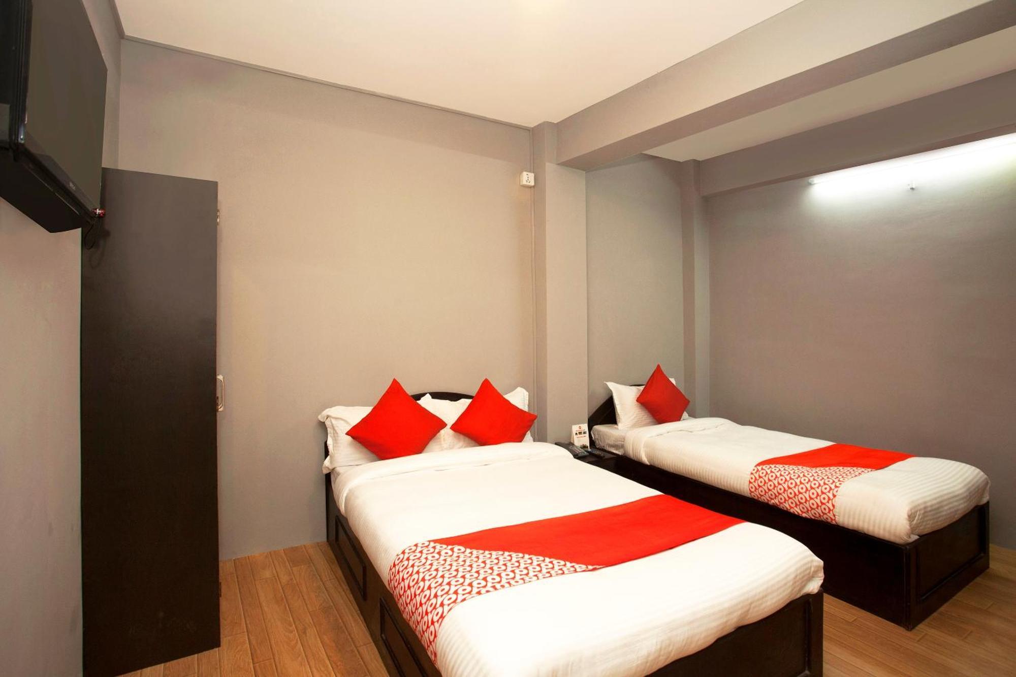 Hotel Oyo 587 Tradition 3*